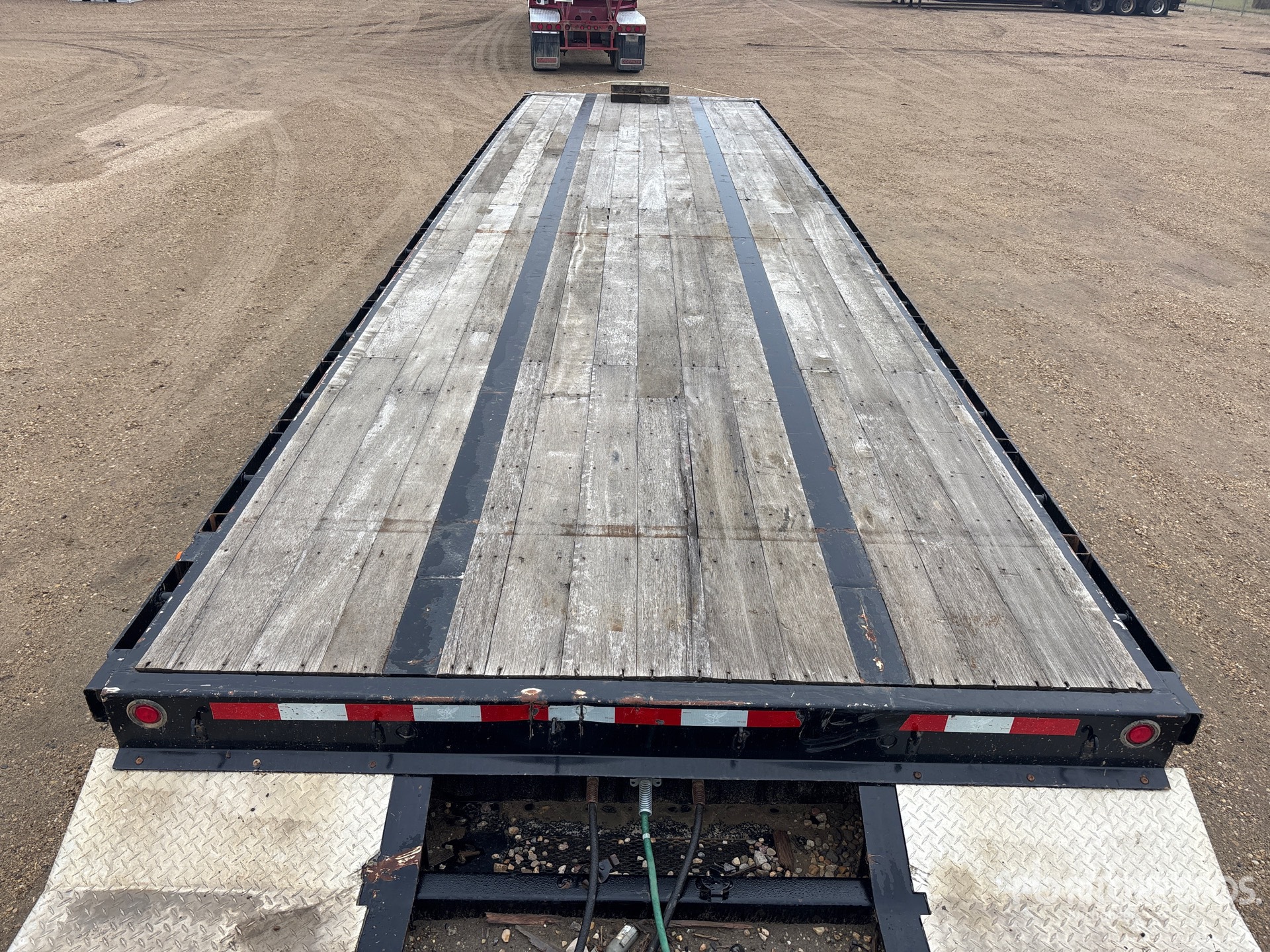 2020 Manac 32 ft Super B-Train Lead