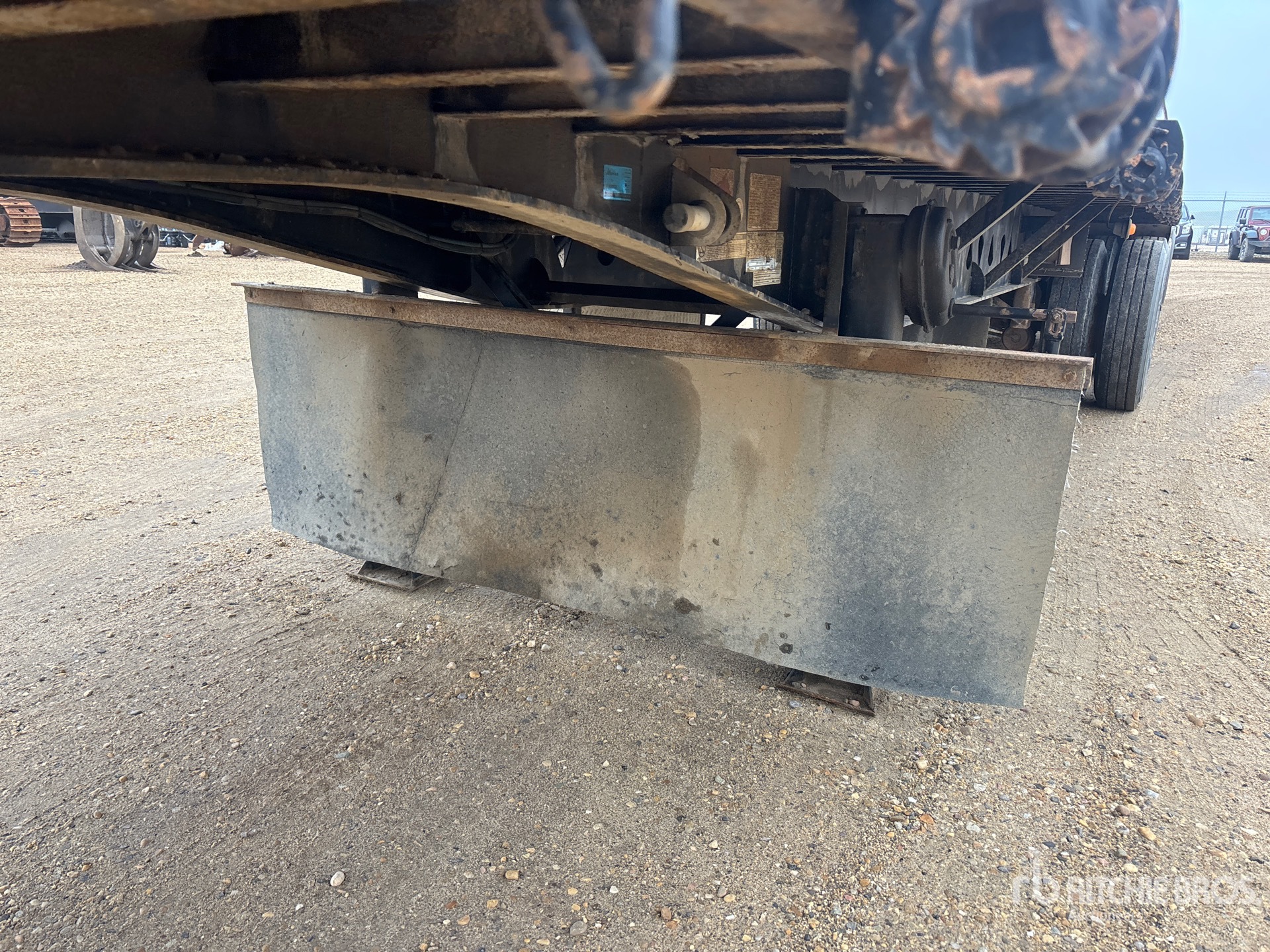 2020 Manac 32 ft Super B-Train Lead