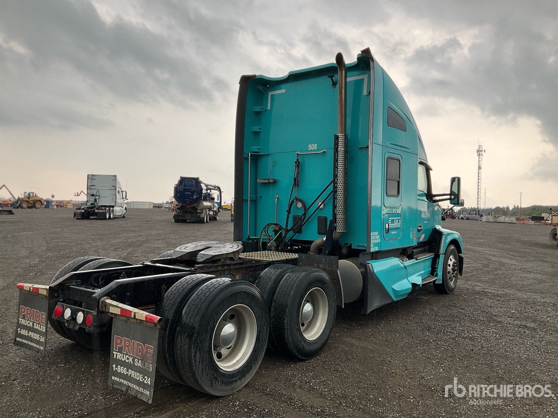 2023 Kenworth T680