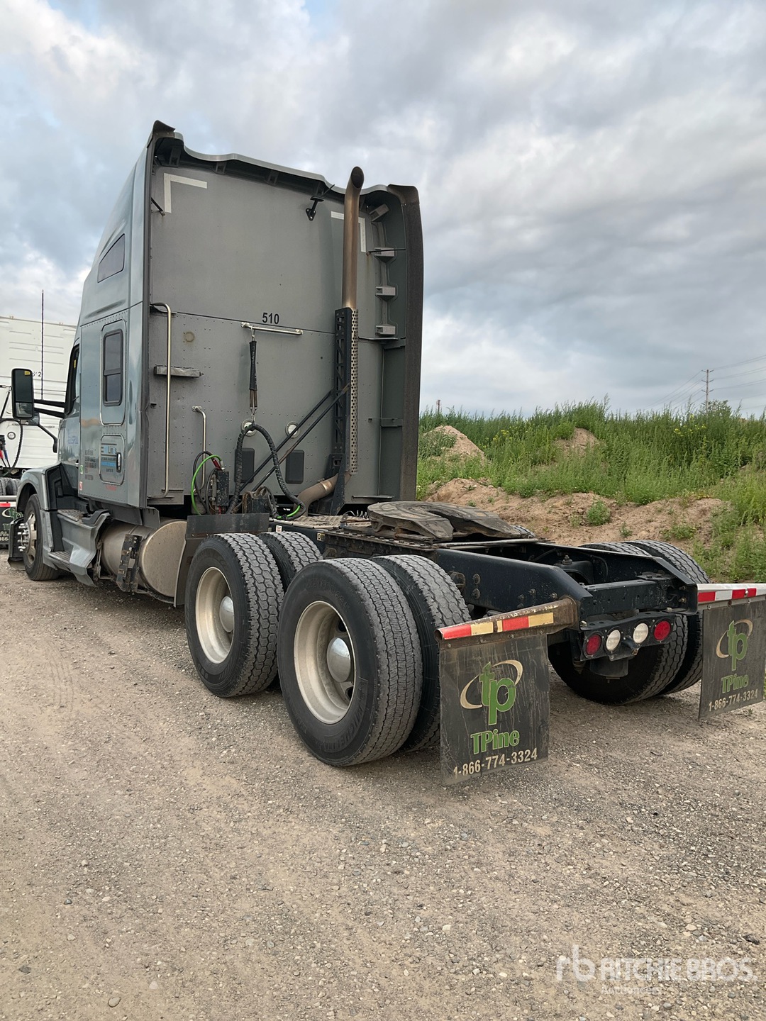 2023 Kenworth T680