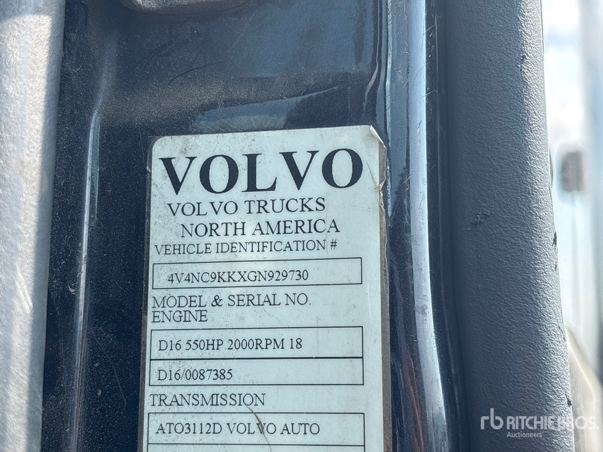 2016 Volvo VNL