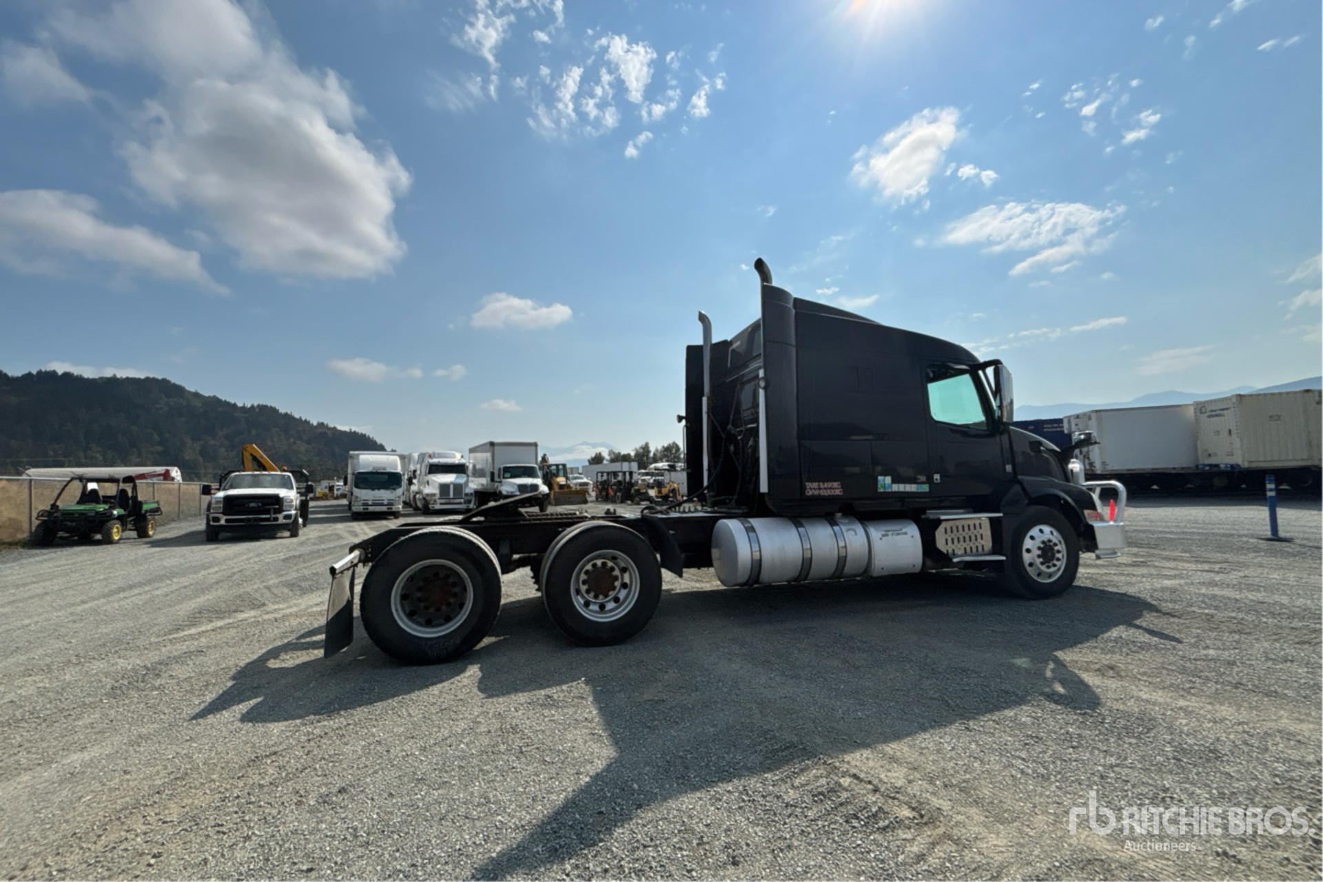 2016 Volvo VNL