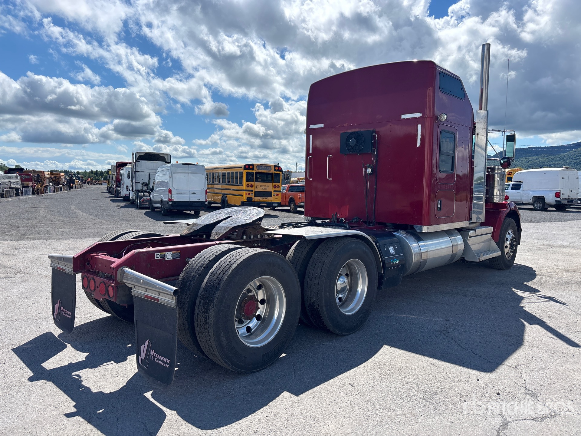 2022 Kenworth T800