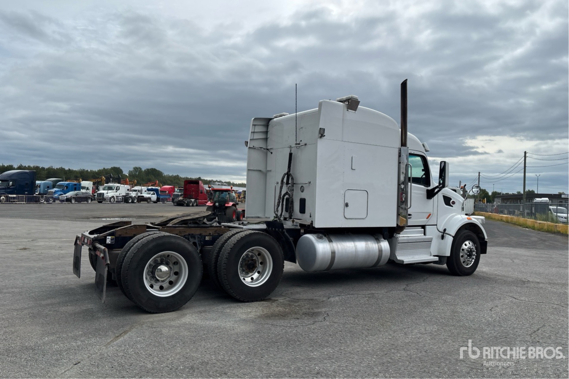2022 Peterbilt 567