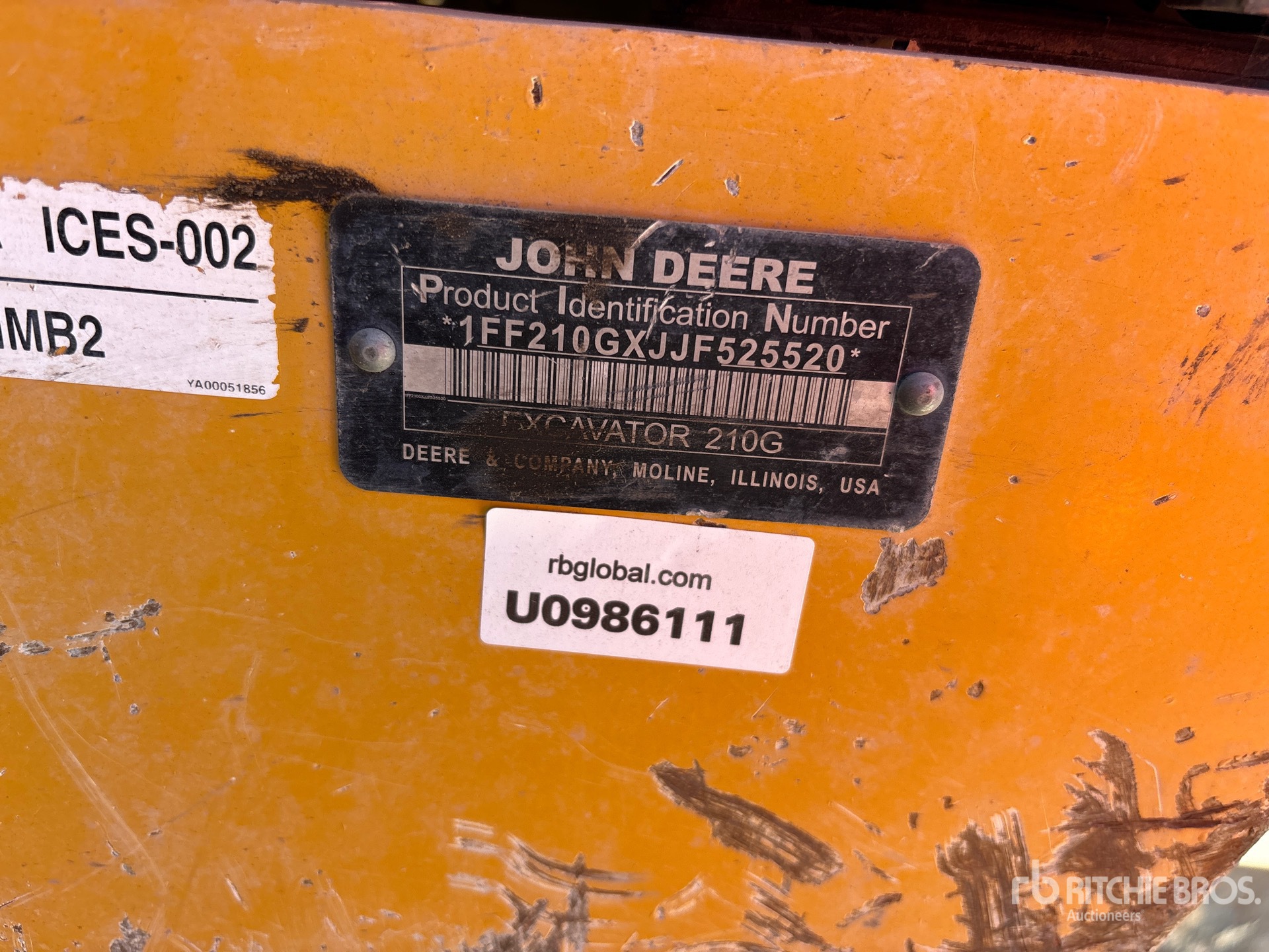 2018 John Deere 210G LC
