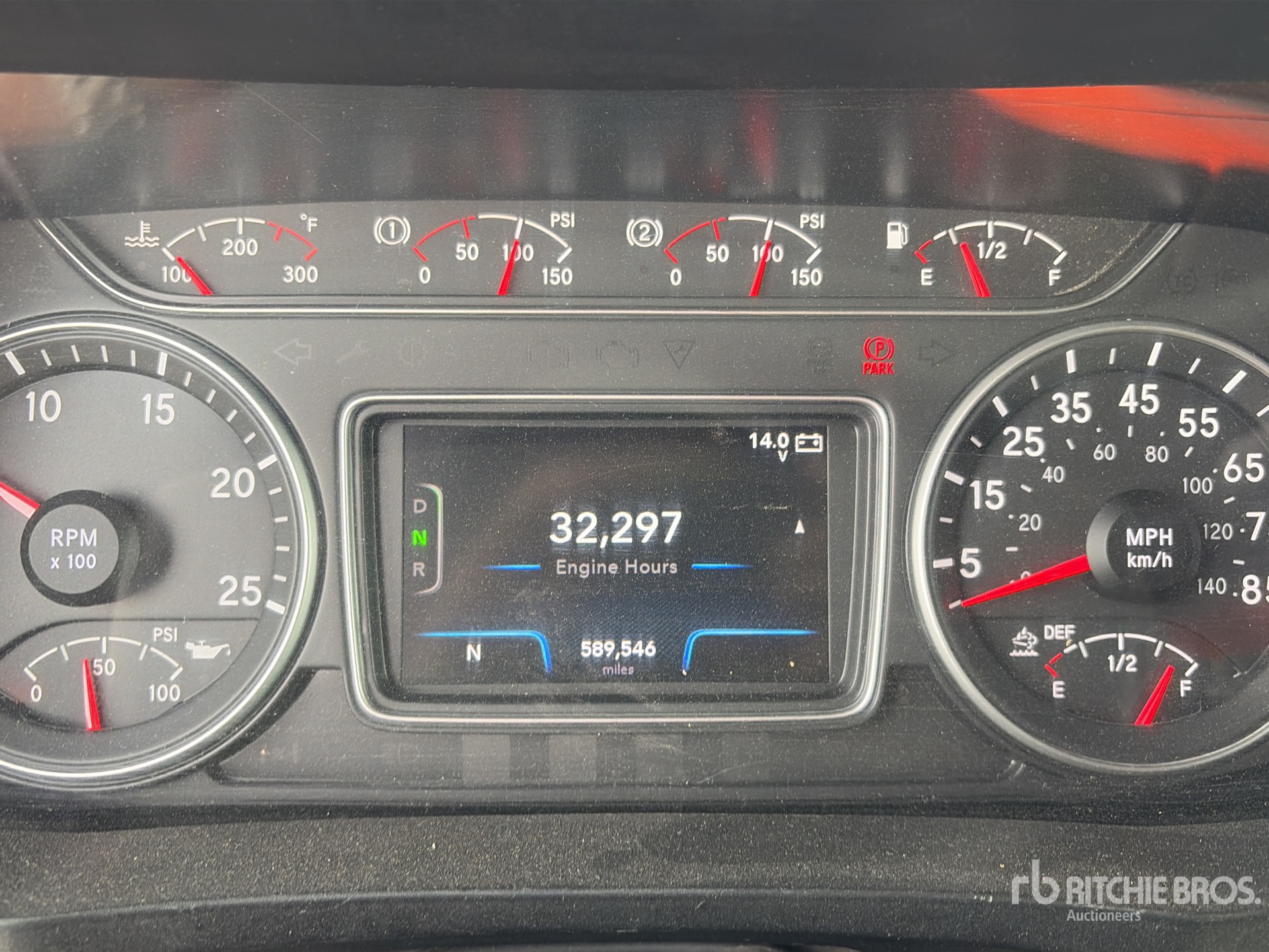 2019 International LT625