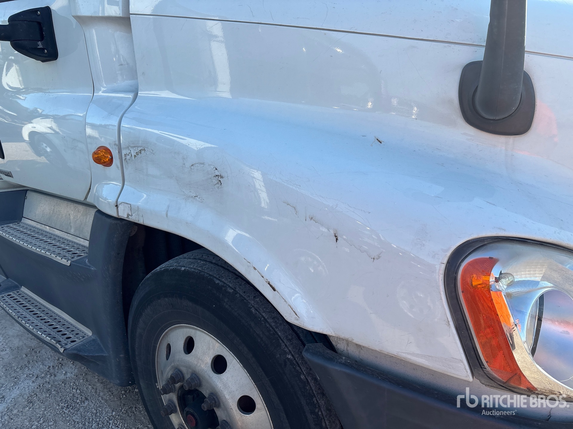 2018 Freightliner CASCADIA 125