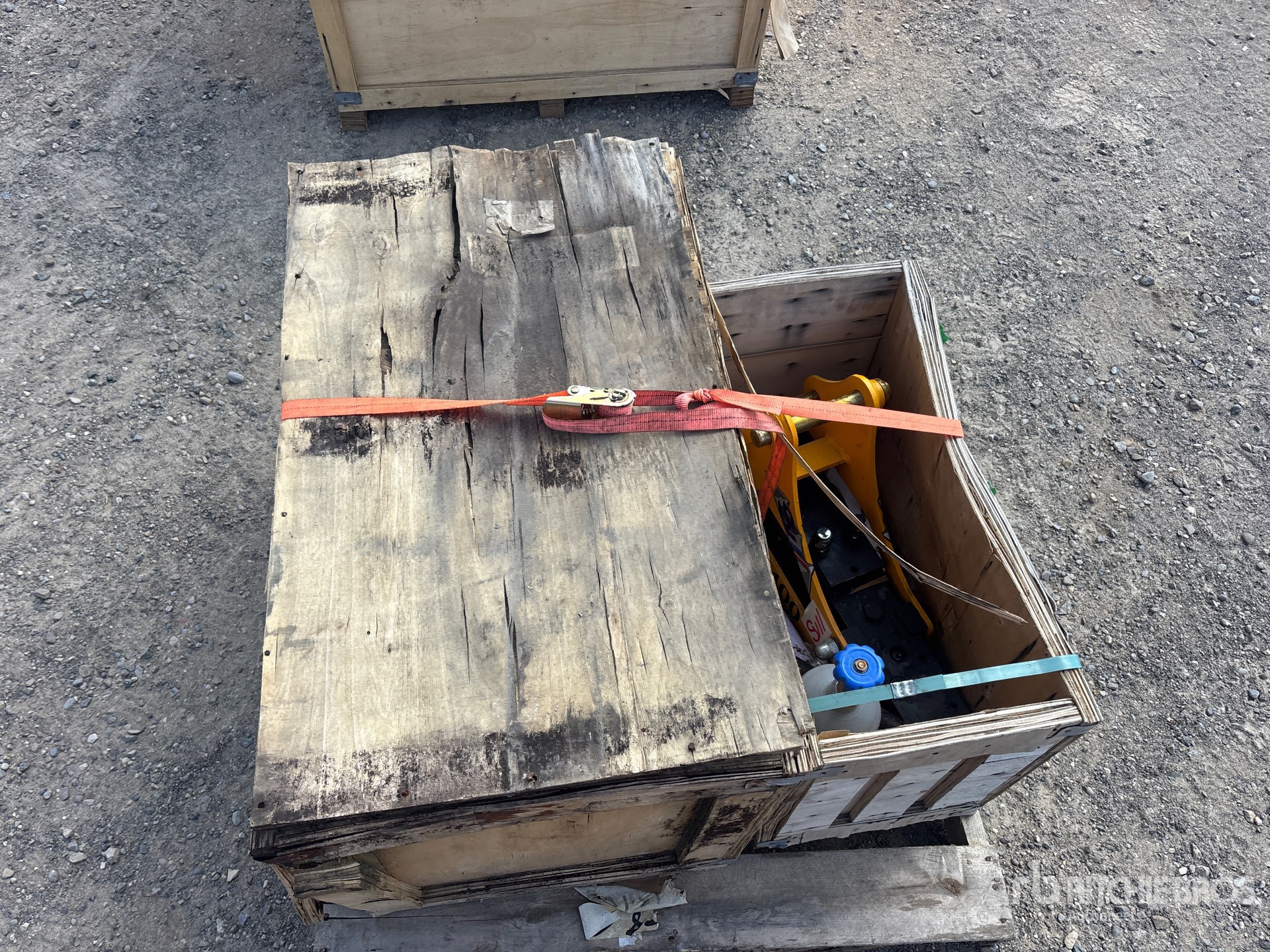 2025 MACHPRO QUANTITY OF (2) ATTACHMENTS (UN ...