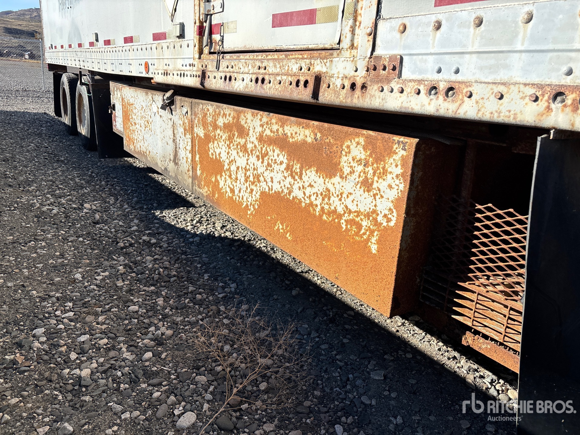 1983 Fruehauf 50 KW SHOP