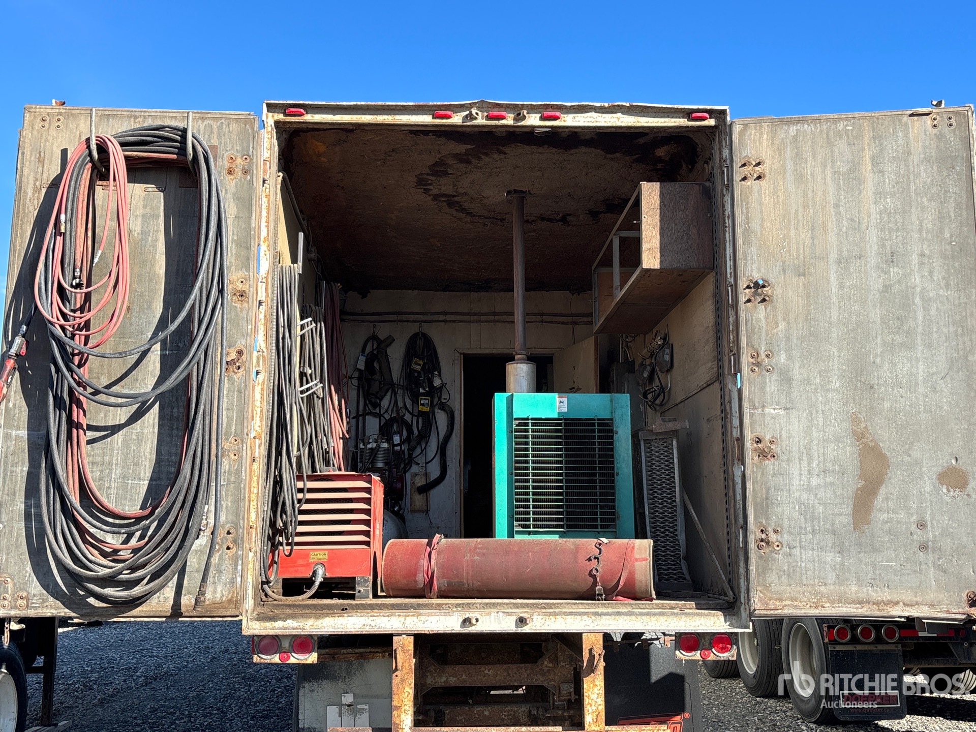 1983 Fruehauf 50 KW SHOP