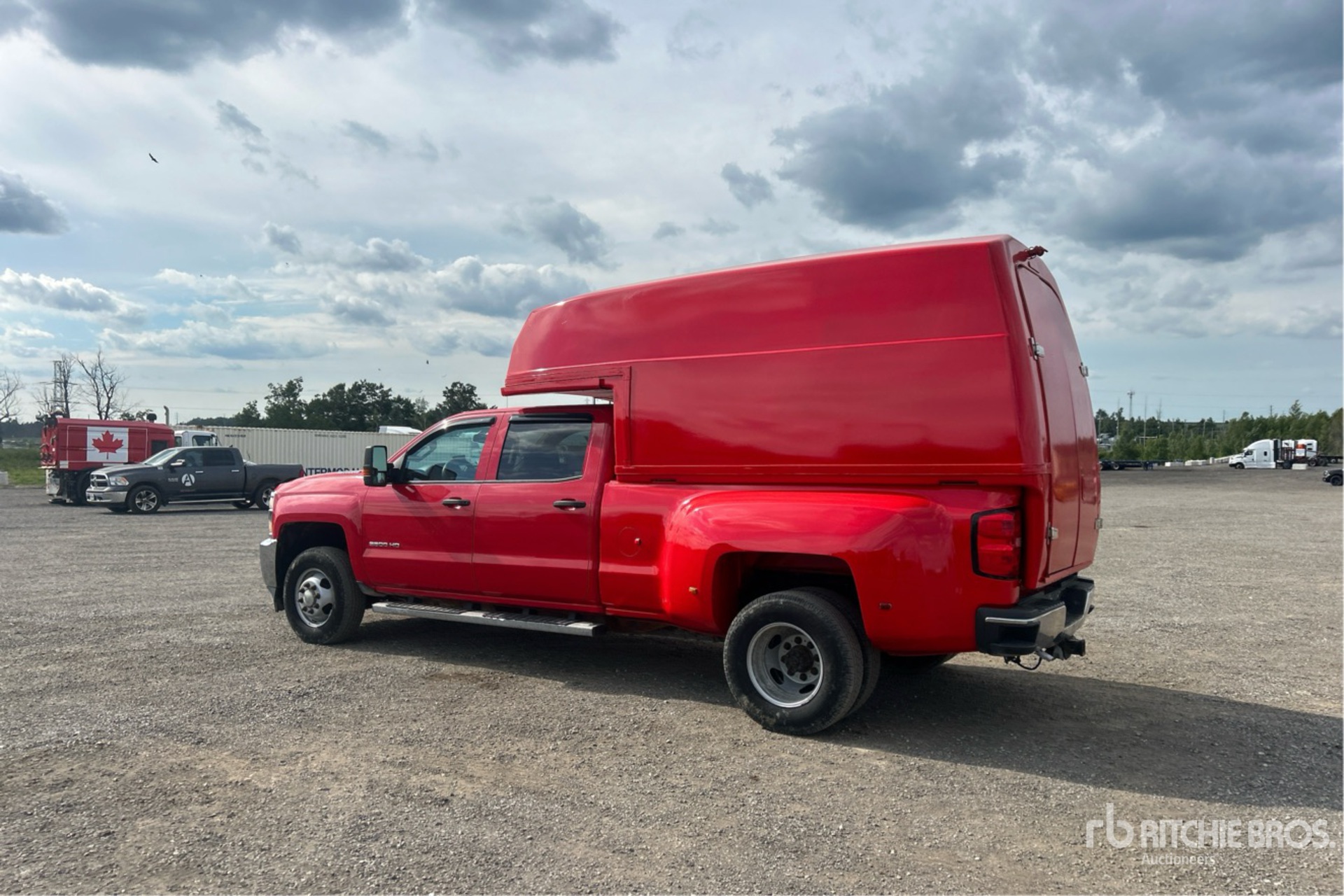 General Appearance with Picture, Left Rear Corner