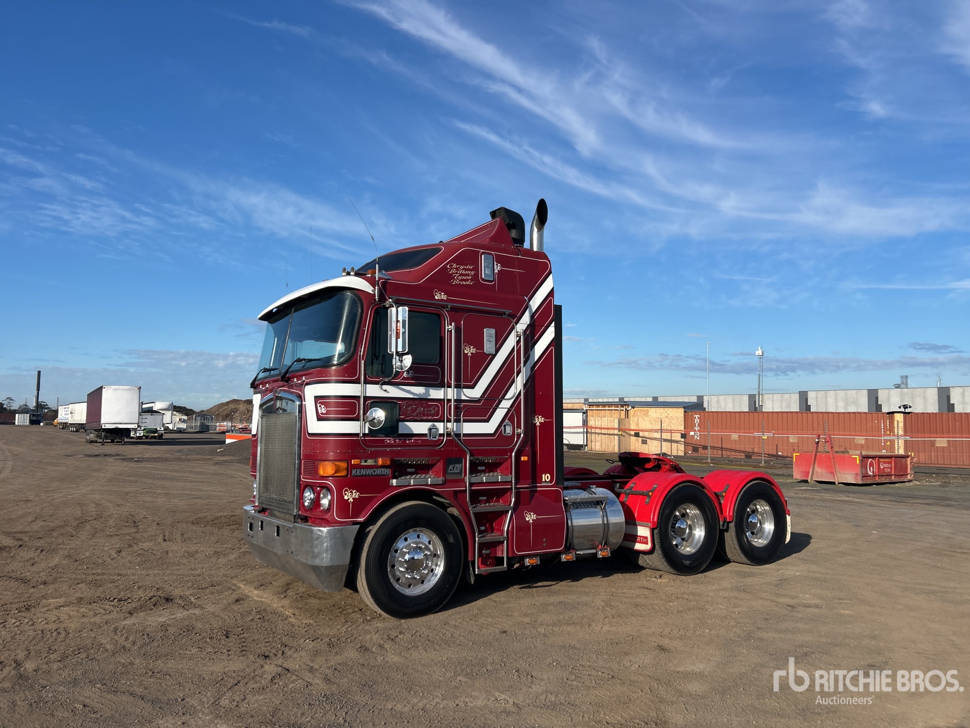 2010 Kenworth K108 AERODYNE