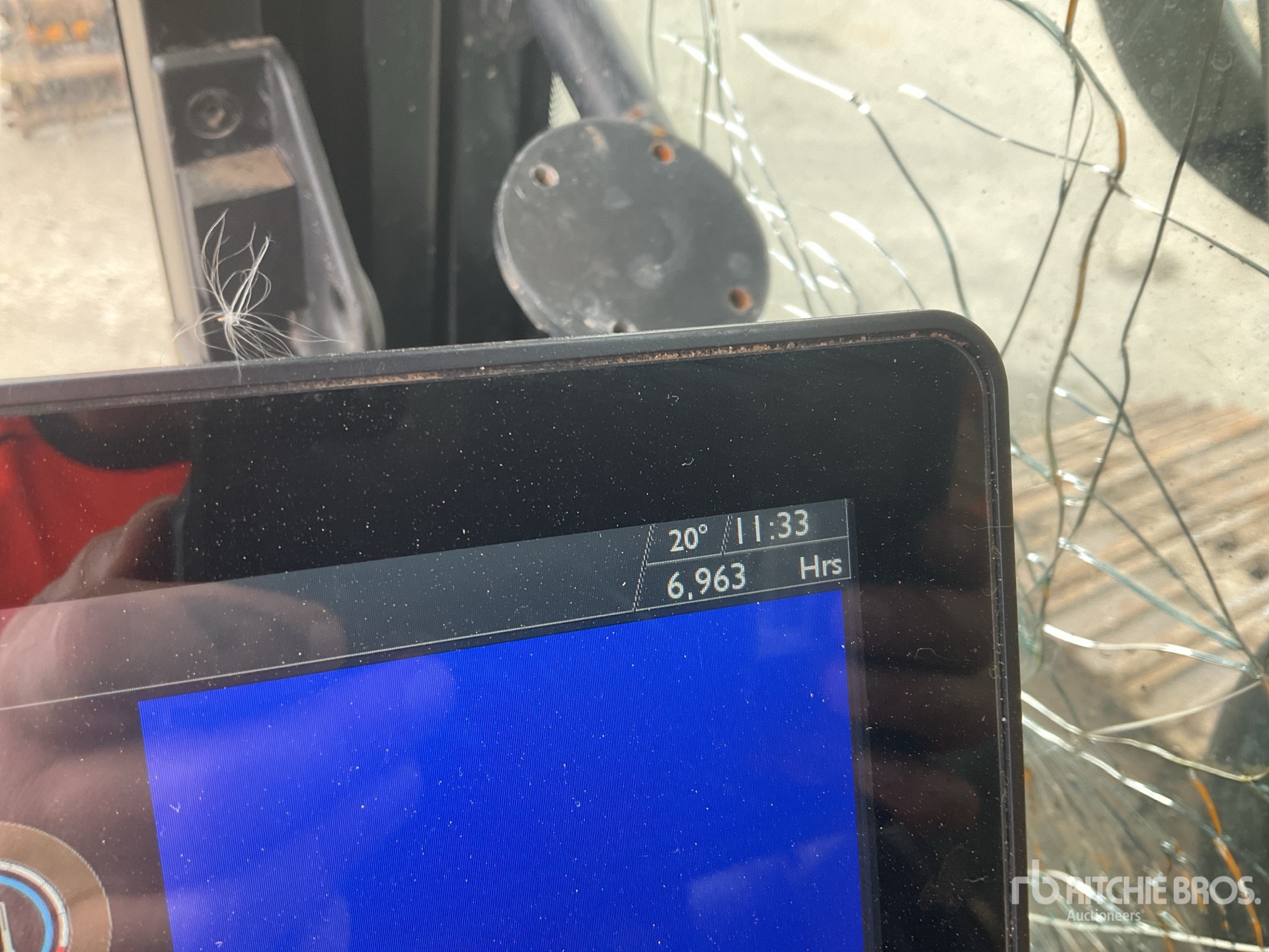 2019 JCB 220XL4F