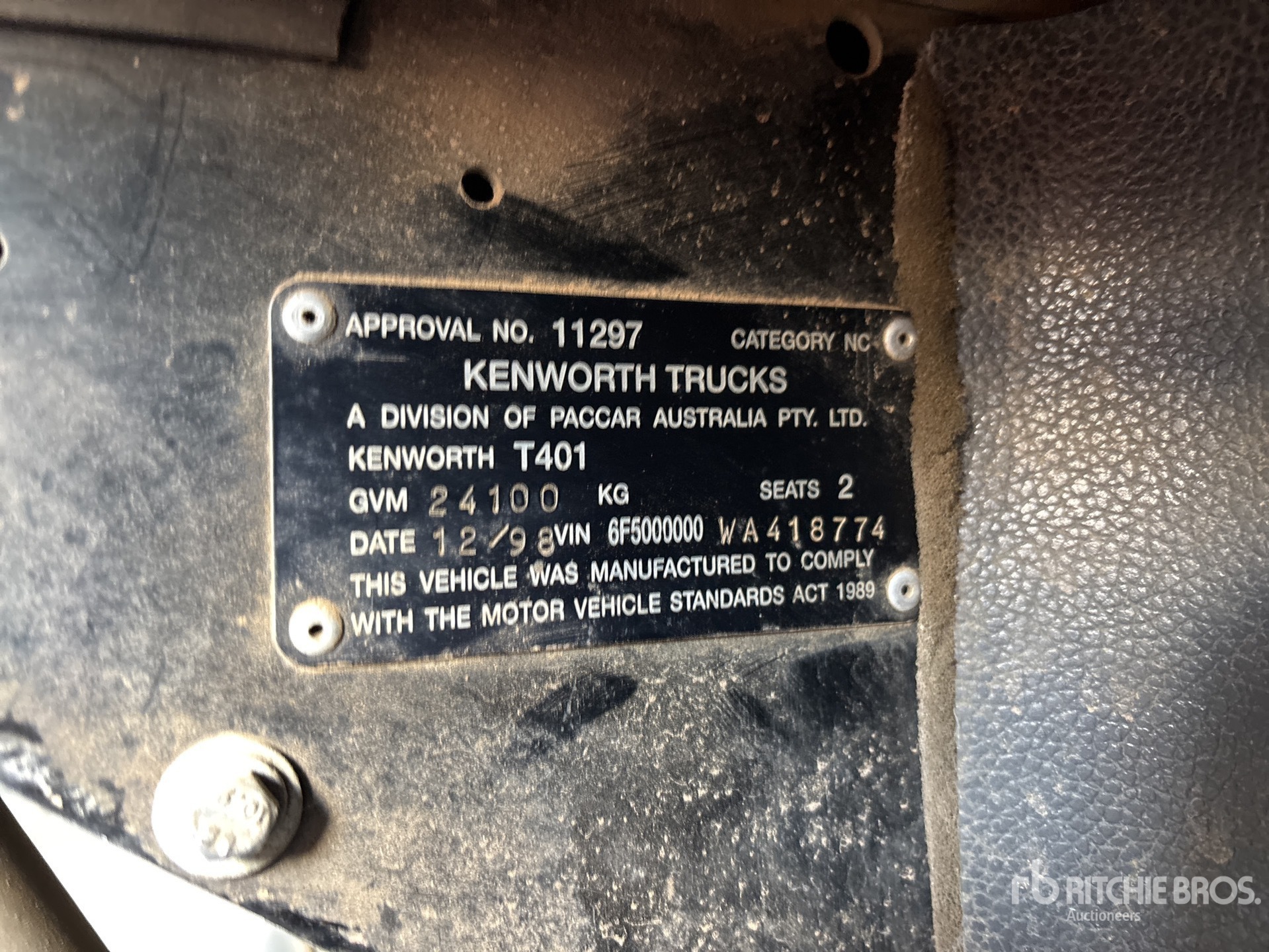 1998 Kenworth T401