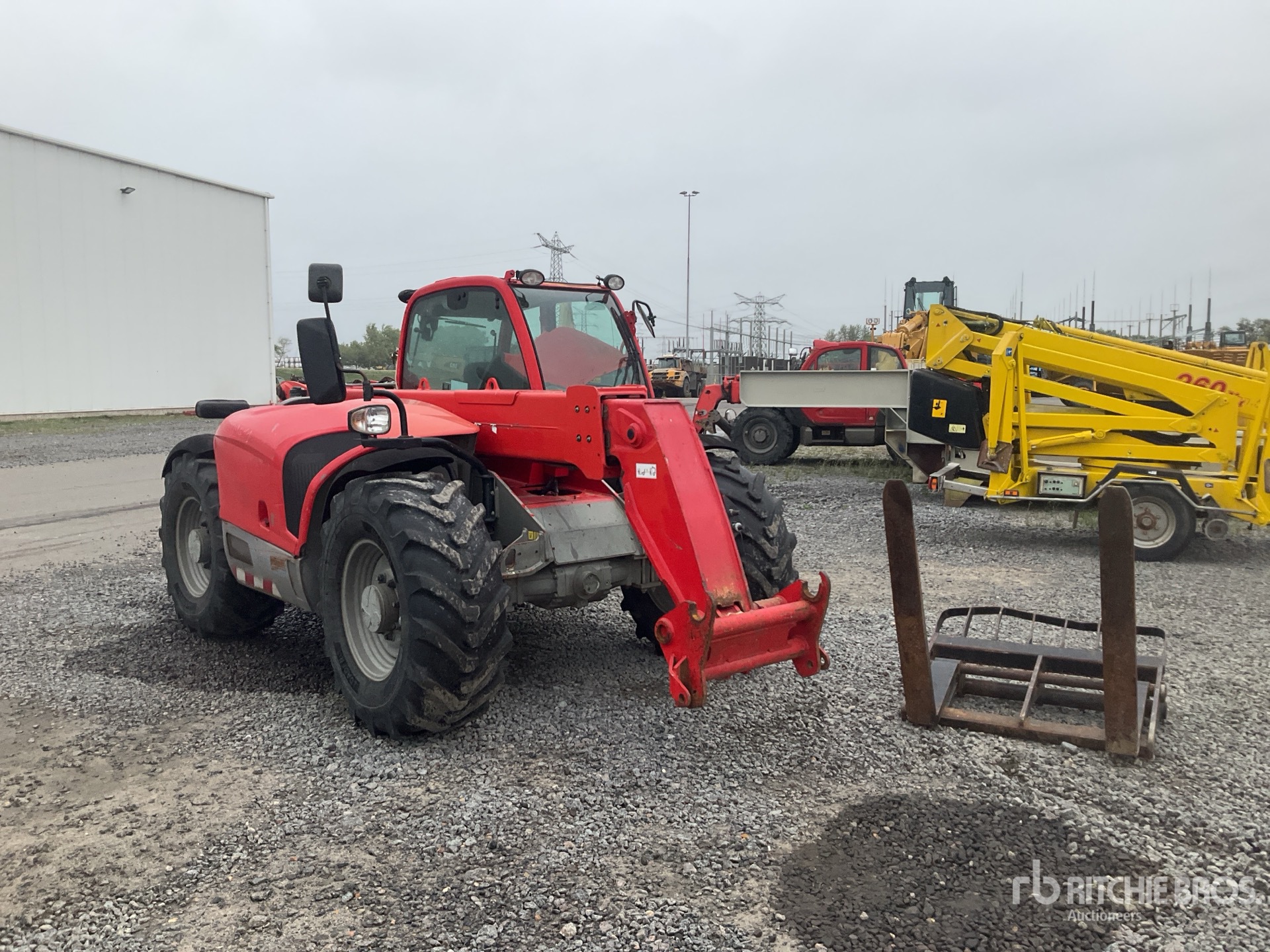 2015 Manitou MT732-100