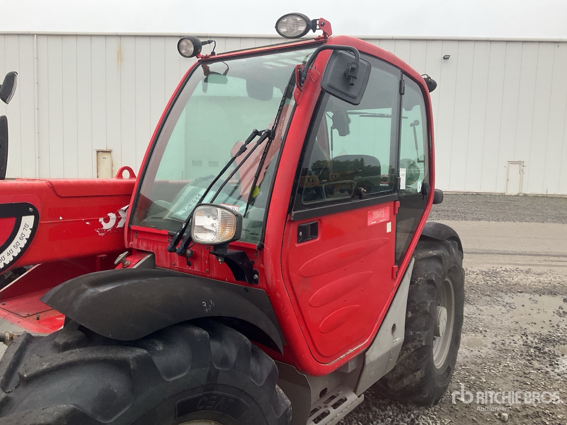 2015 Manitou MT732-100
