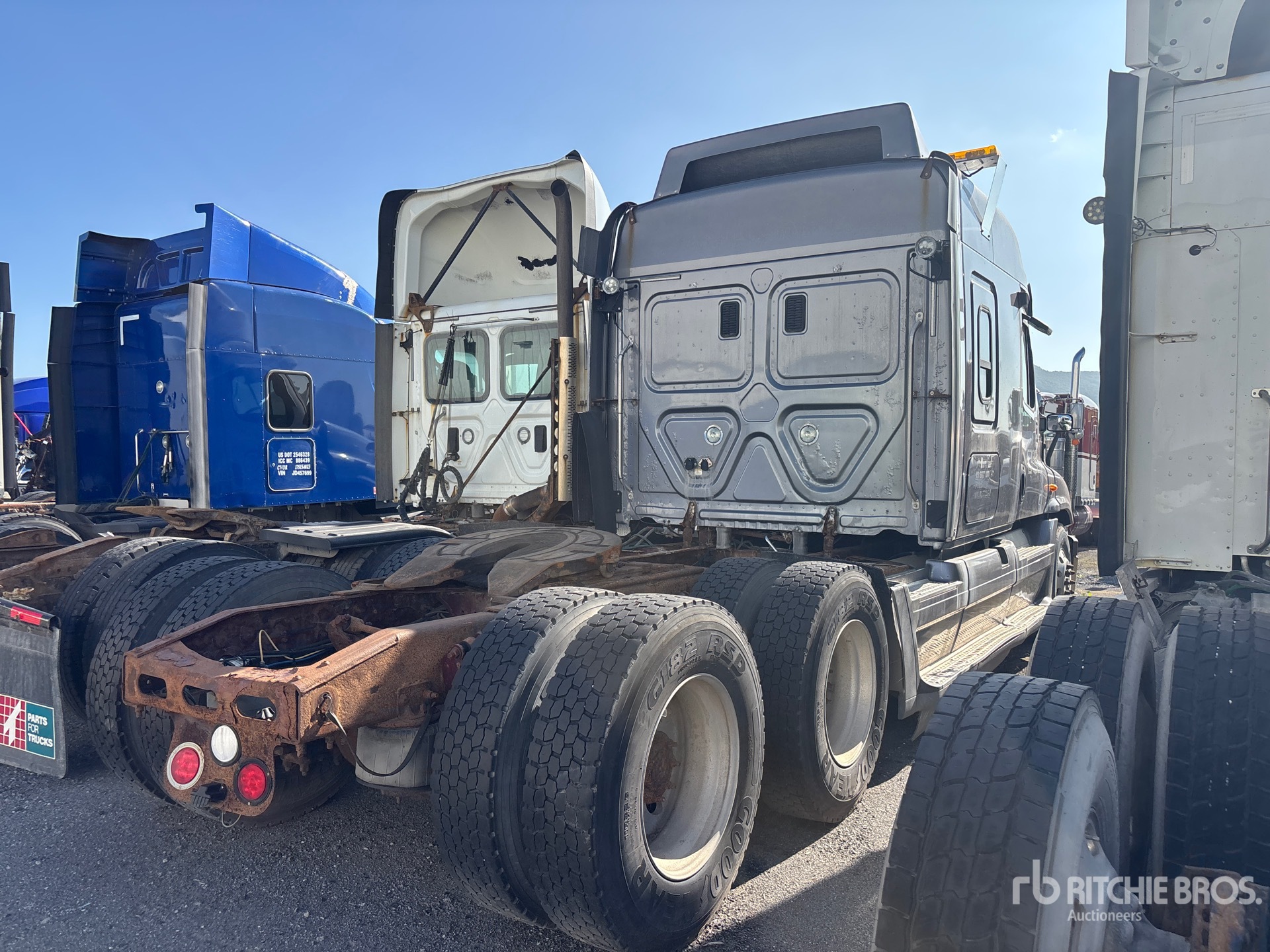 2013 Freightliner CASCADIA 125
