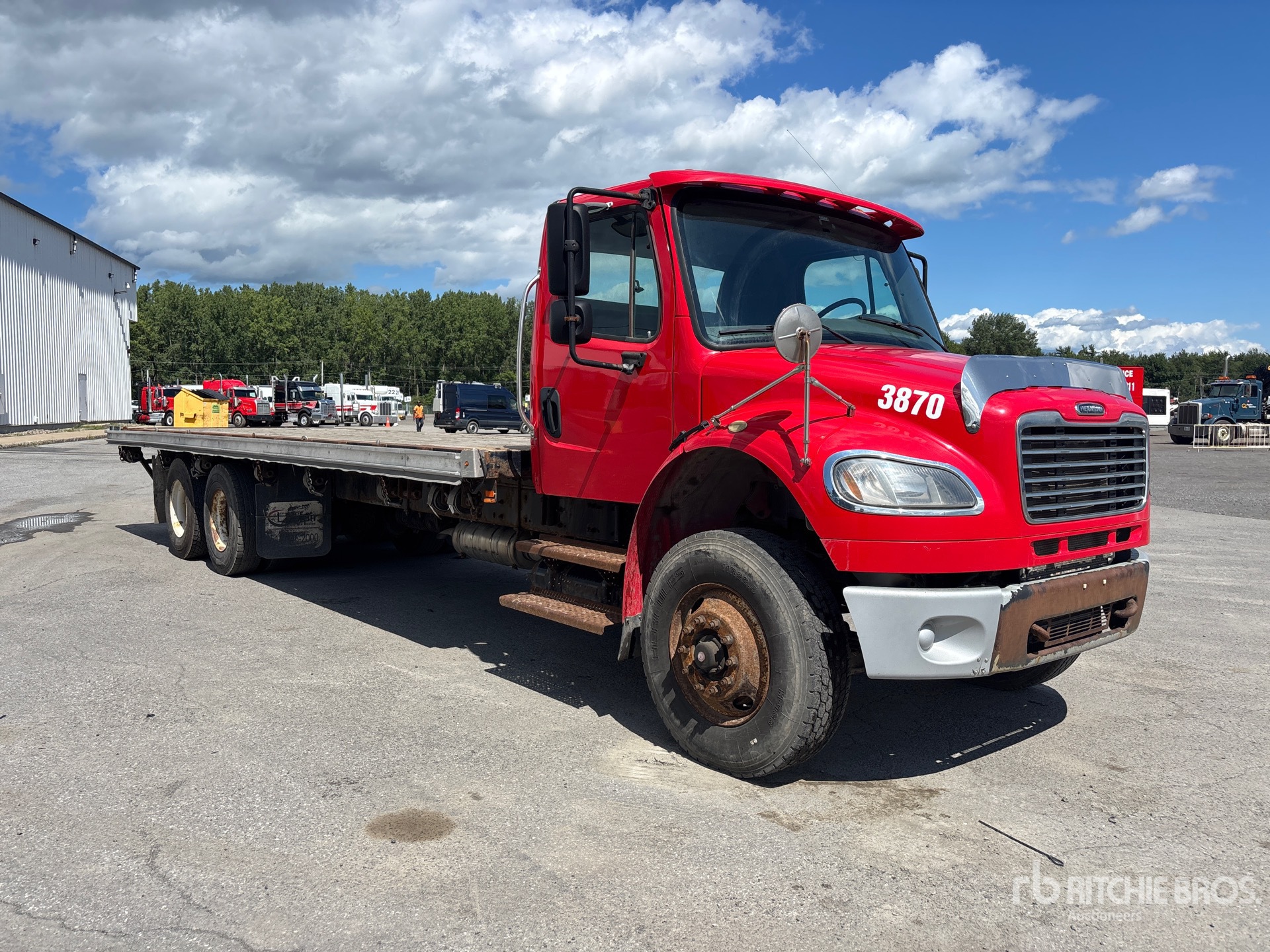 2015 Freightliner M2 106