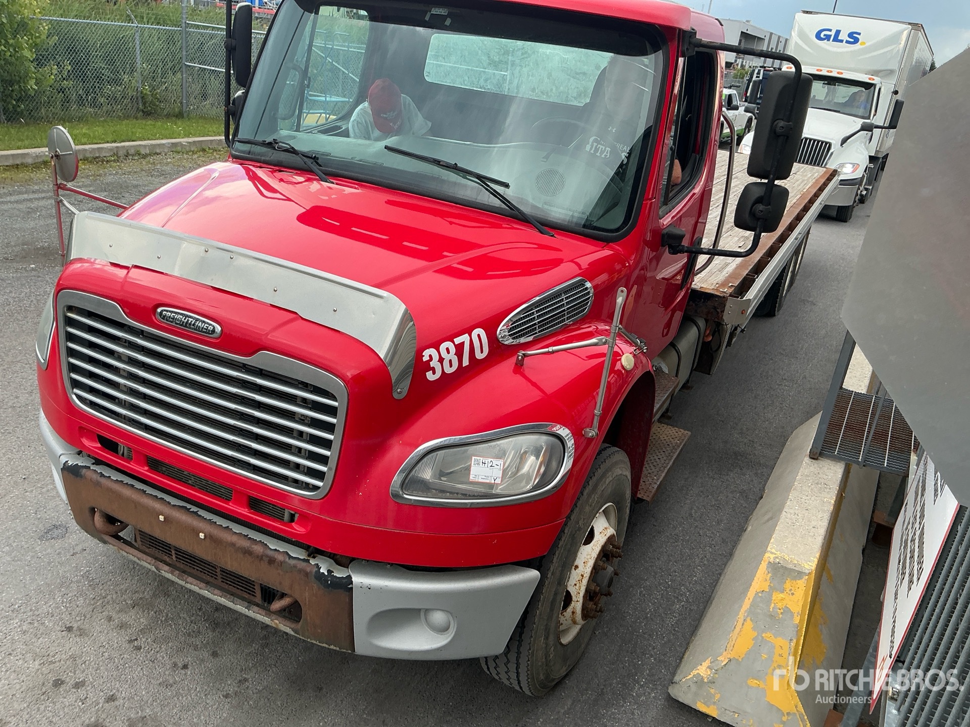 2015 Freightliner M2 106