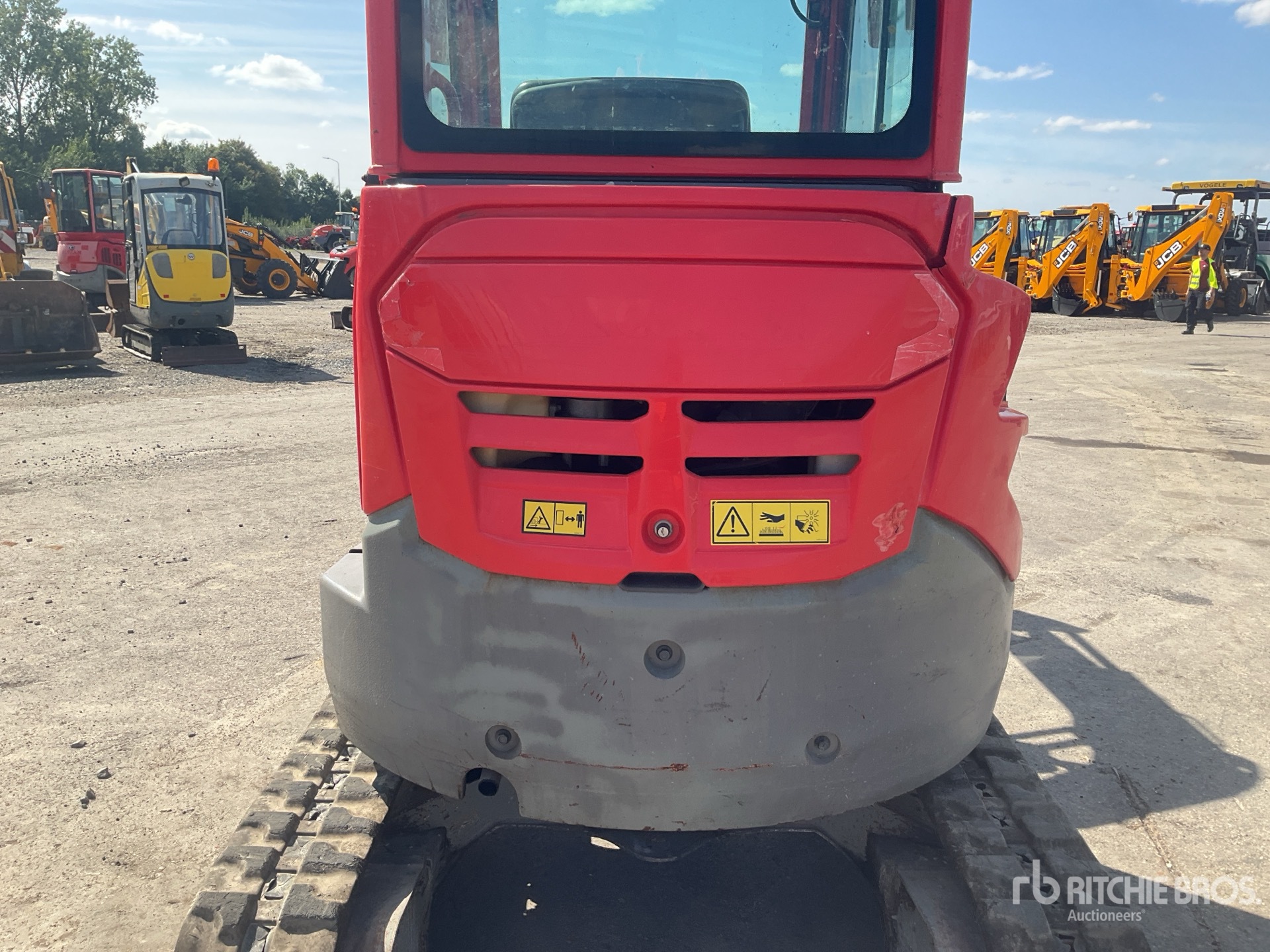 2017 Volvo ECR25D