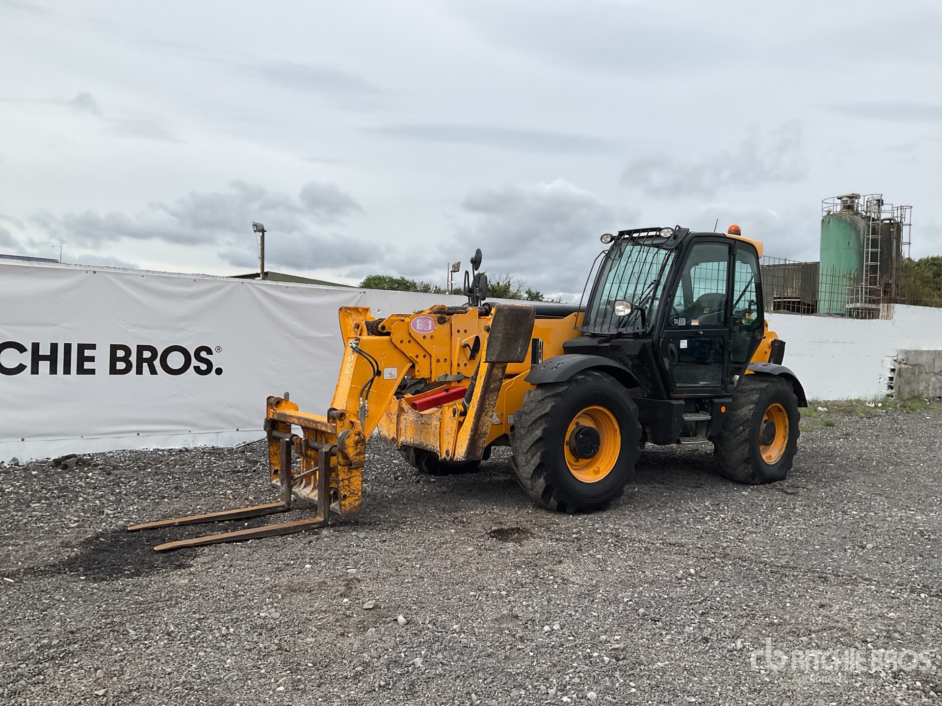2017 JCB 540-180