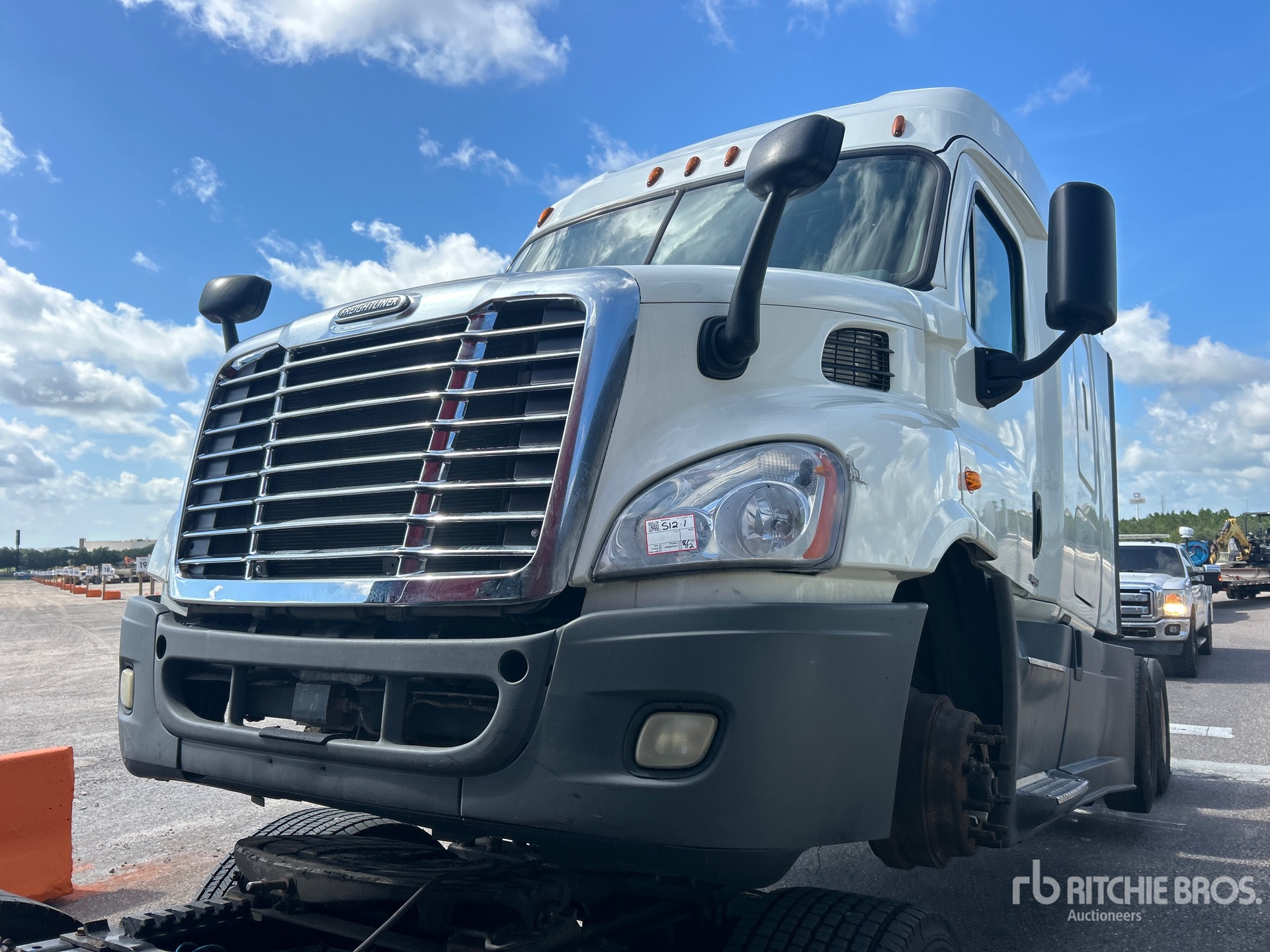 2018 Freightliner CASCADIA 113
