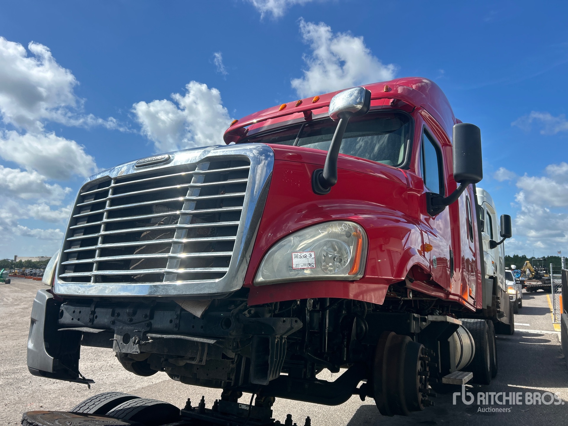 2019 Freightliner CASCADIA 125