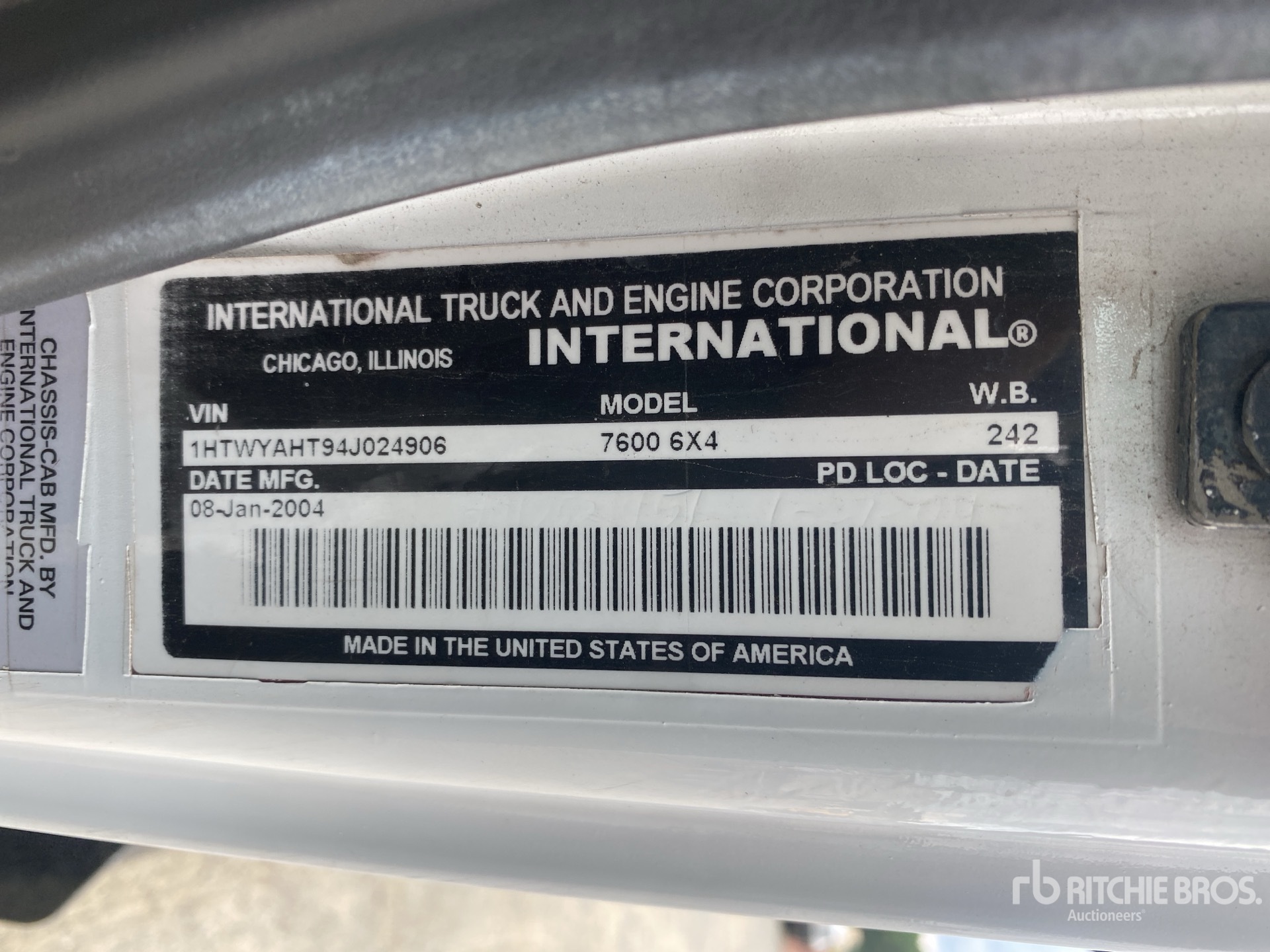 2004 International WORKSTAR 7600