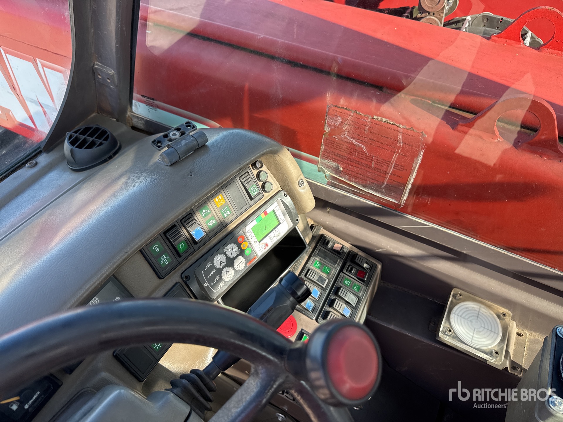 2005 Manitou MRT2150