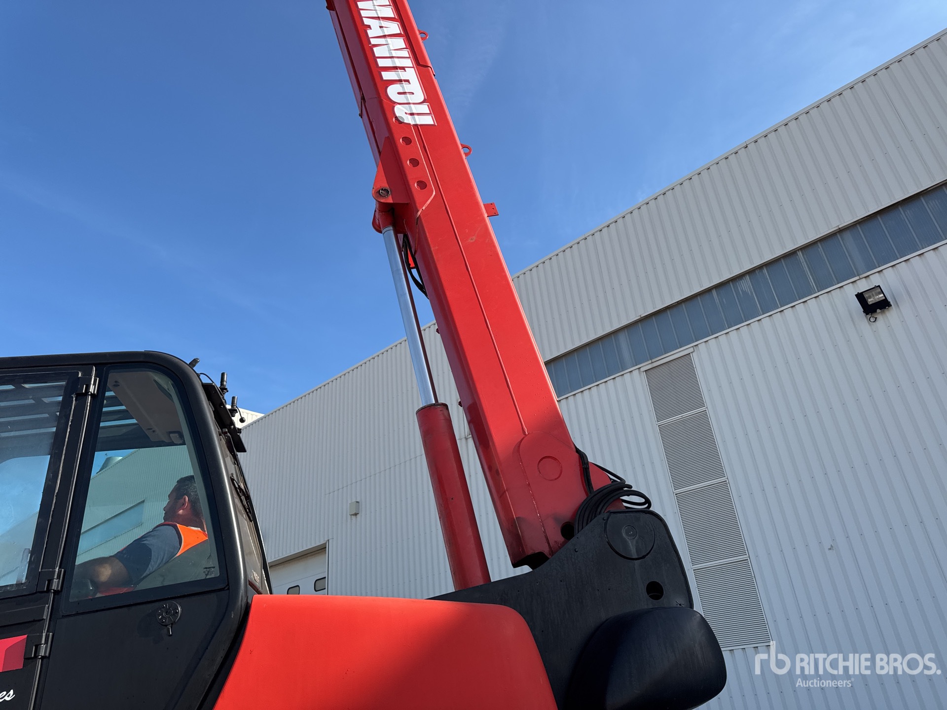 2005 Manitou MRT2150