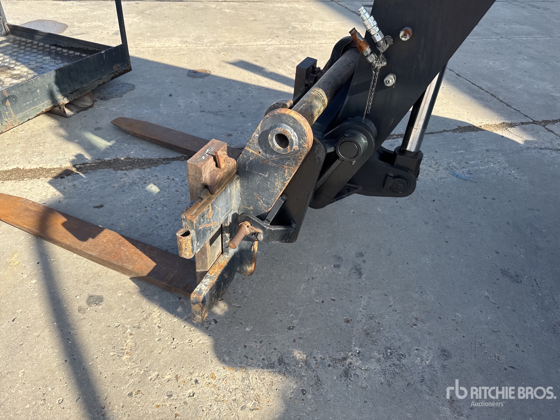 2005 Manitou MRT2150