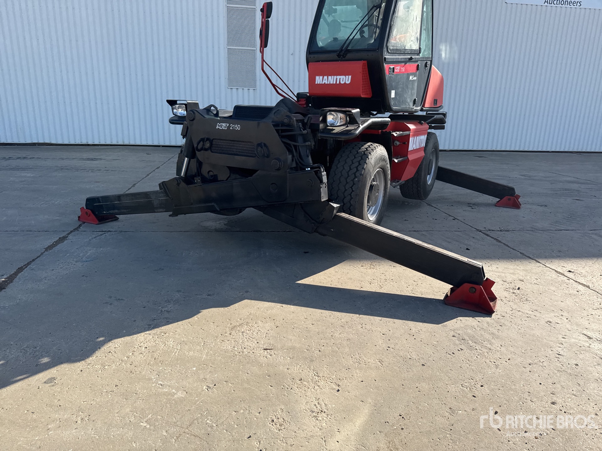 2005 Manitou MRT2150
