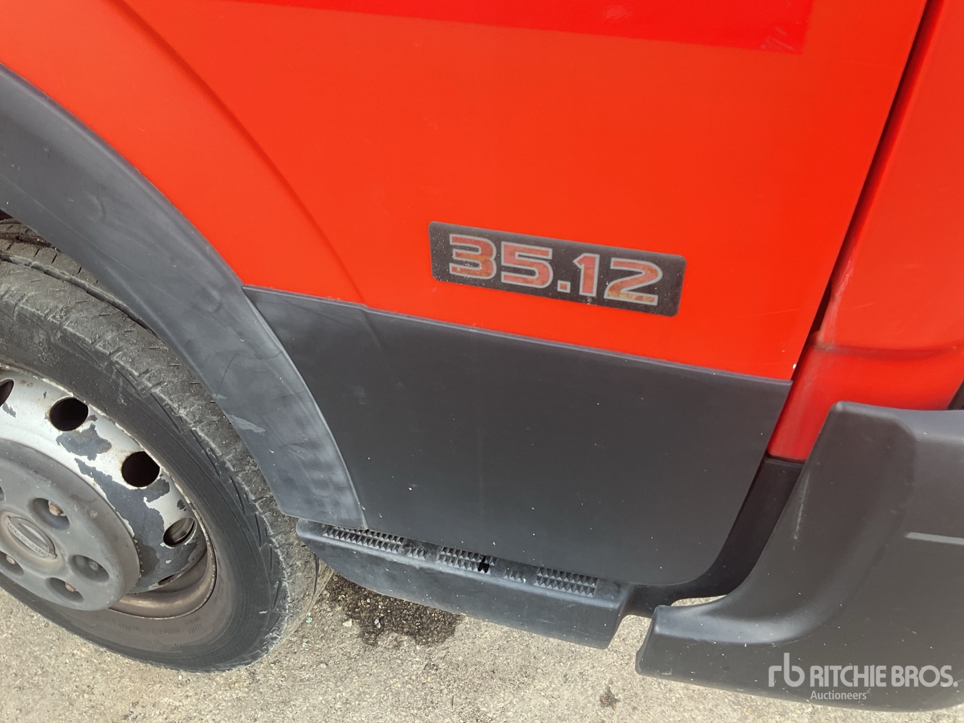 2016 Nissan NT400 CABSTAR