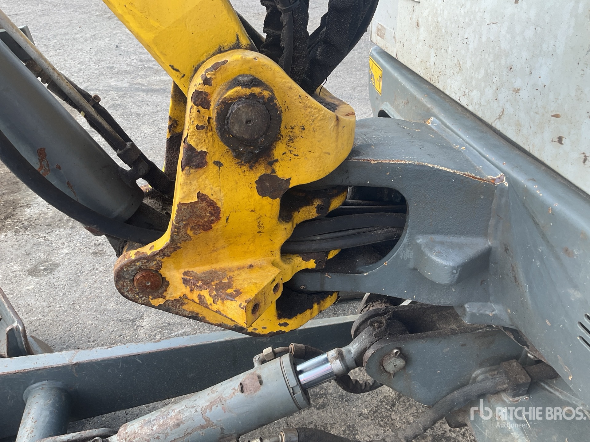 2013 Wacker Neuson ET18