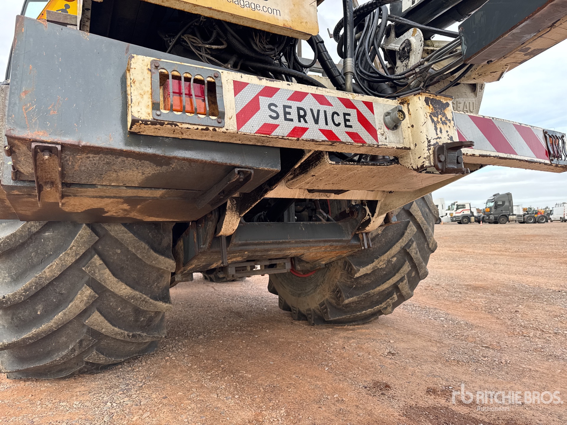 2005 Claas ARES 836RZ