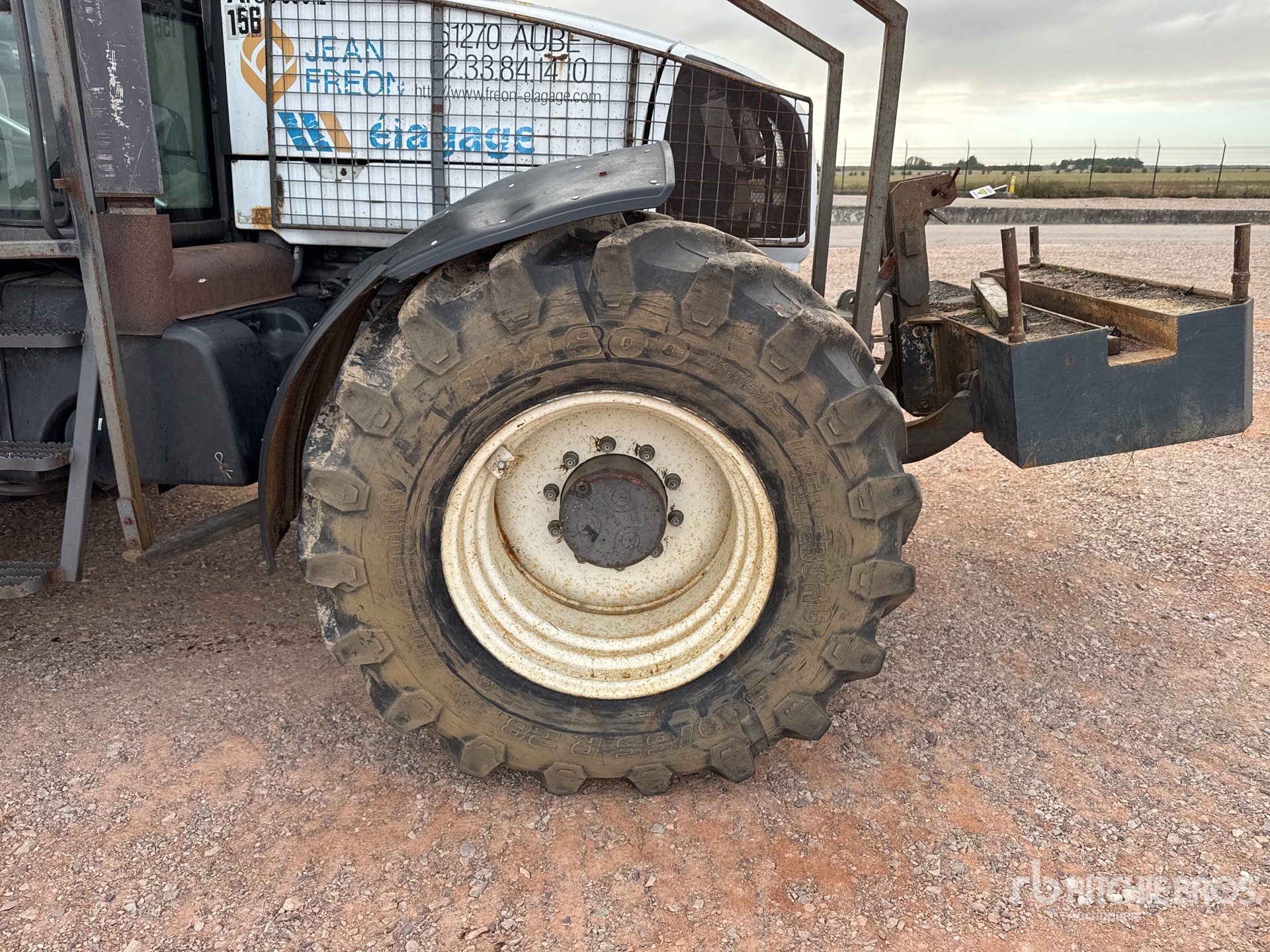 2005 Claas ARES 836RZ