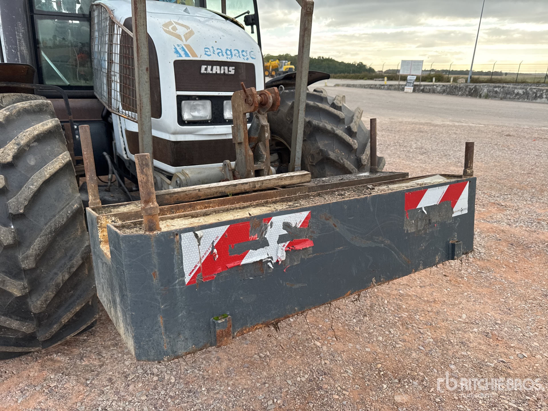 2005 Claas ARES 836RZ