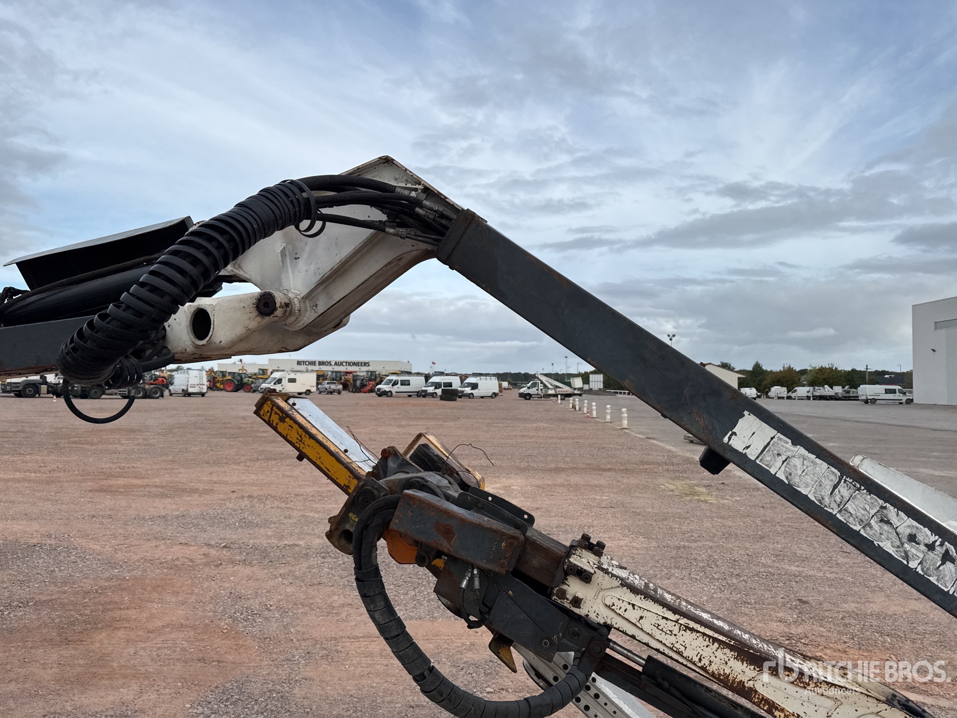 2005 Claas ARES 836RZ