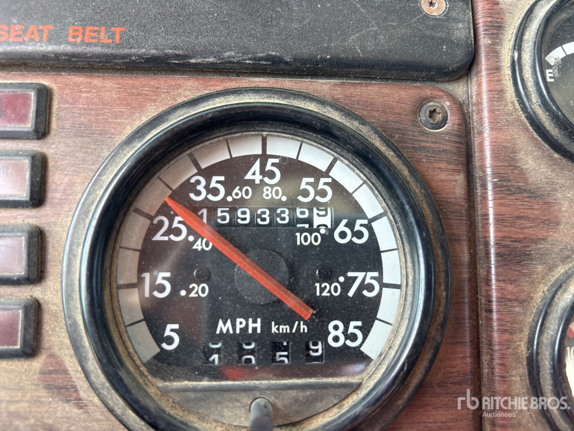 1999 Freightliner FLD 112