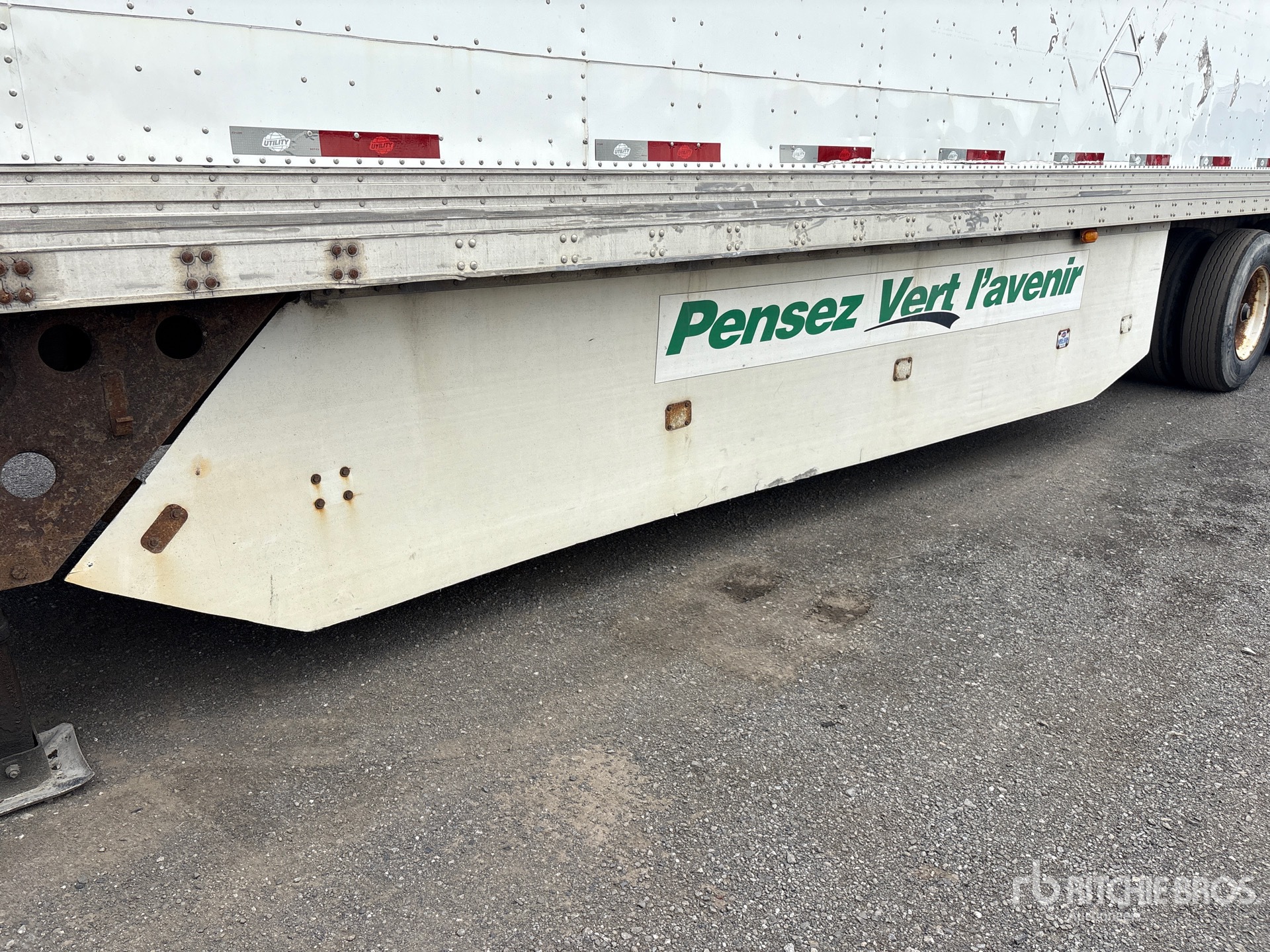 2014 Utility 53 FT X 102 IN TRI/A