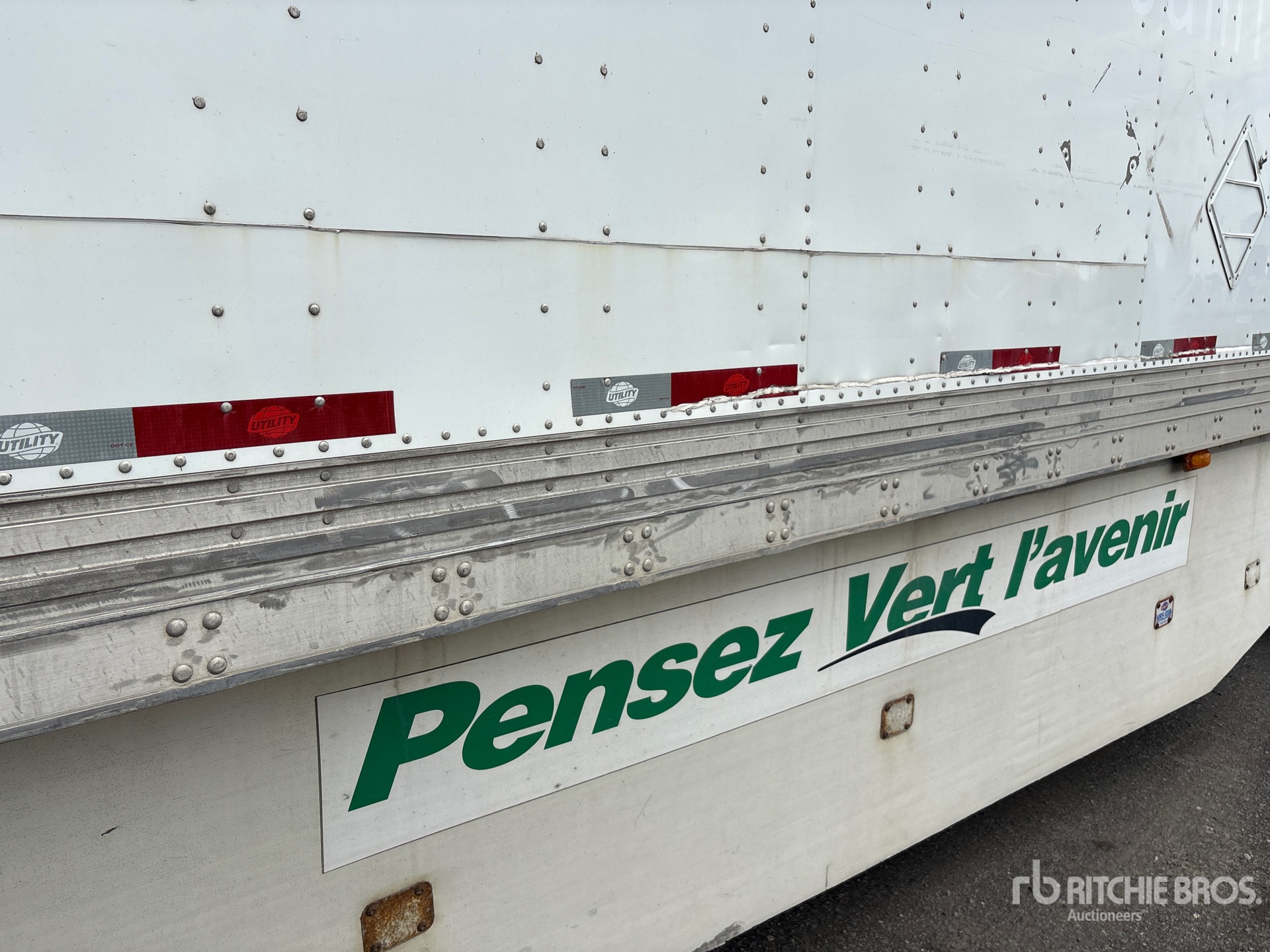 2014 Utility 53 FT X 102 IN TRI/A