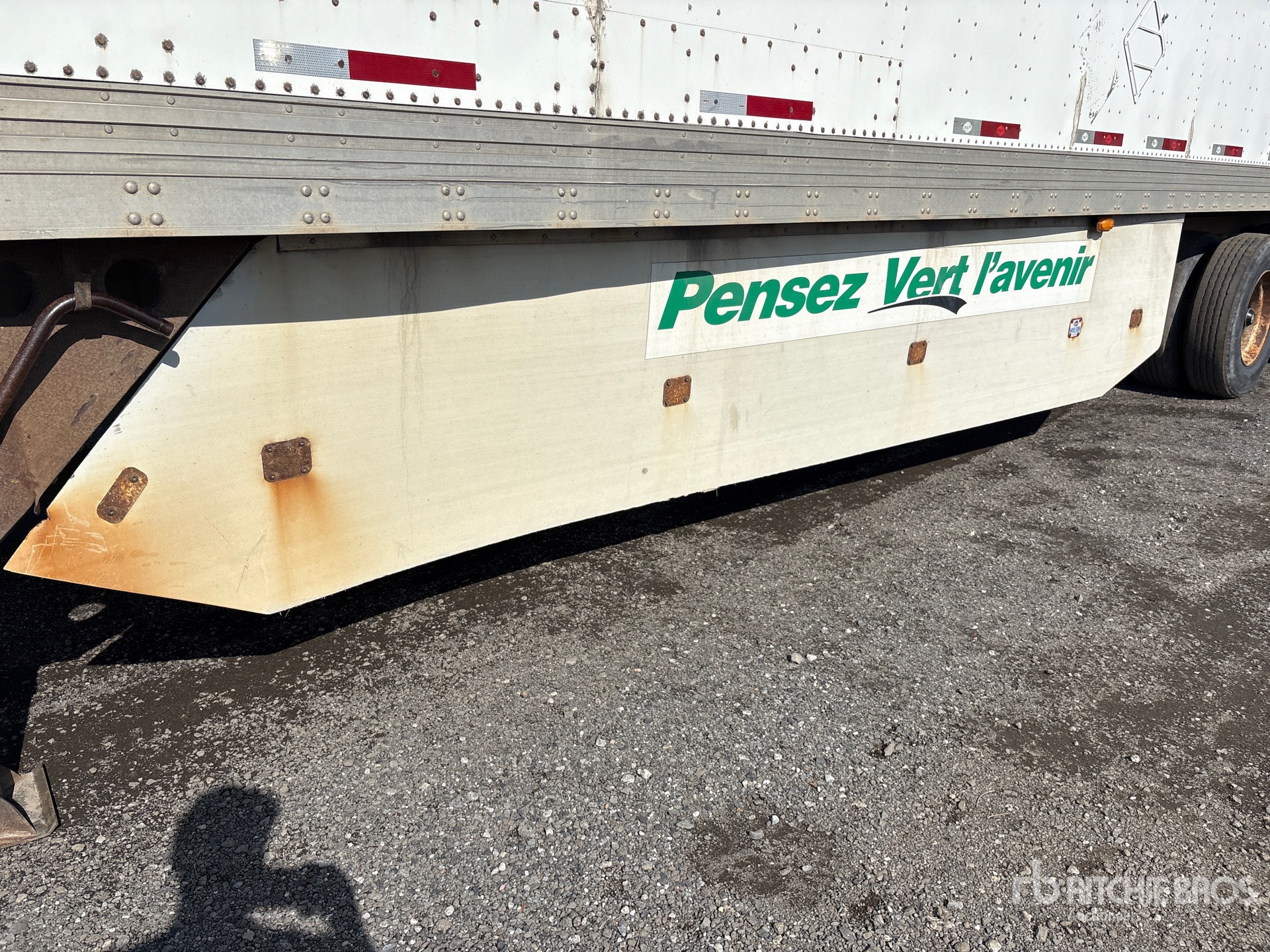 2014 Utility 53 ft x 102 in Tri/A