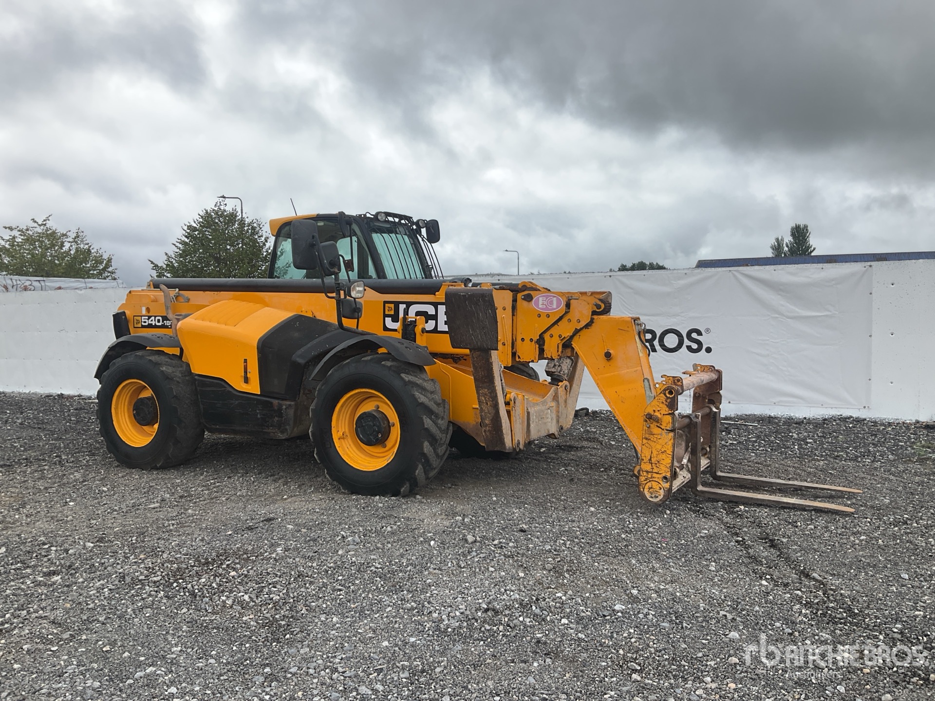 2017 JCB 540-180