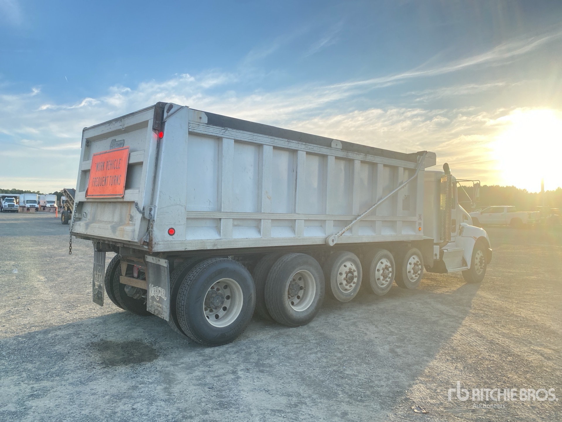 2016 Kenworth T370