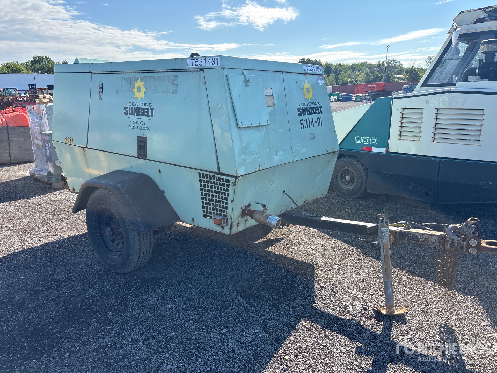 General Appearance with Picture, Right Front Corner