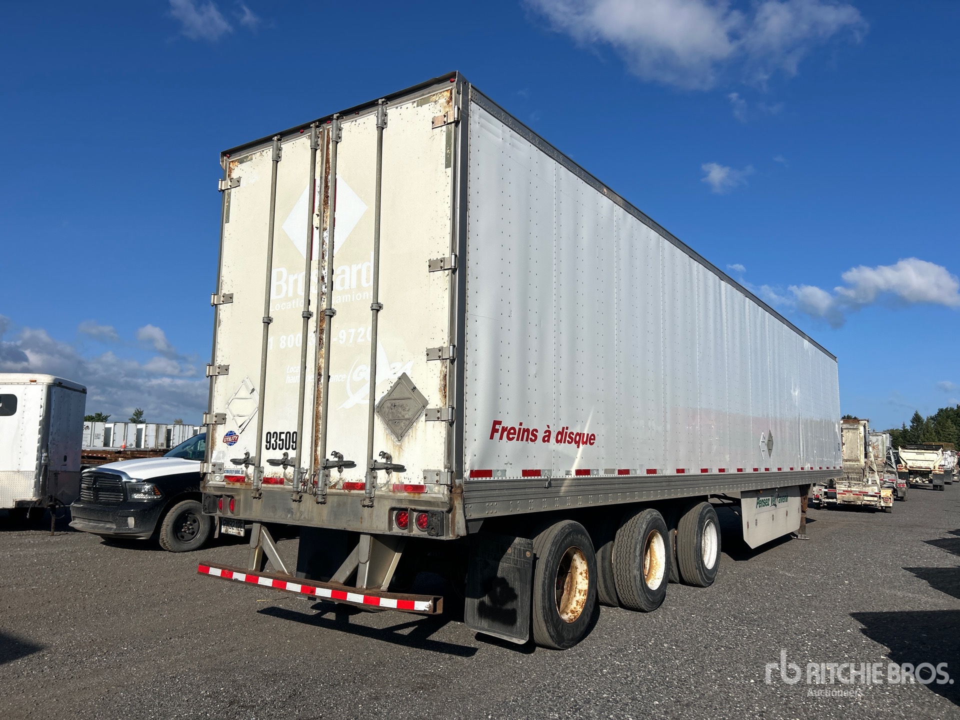 2014 Utility 53 FT X 102 IN TRI/A