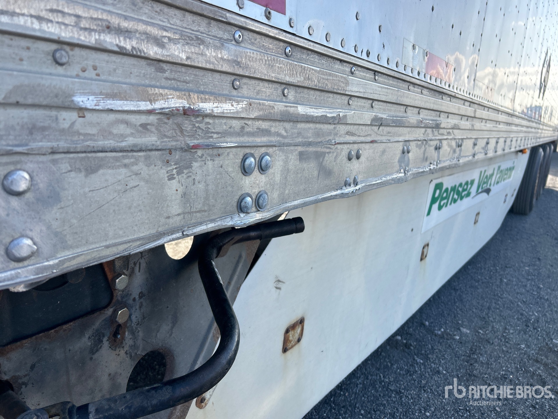 2014 Utility 53 FT X 102 IN TRI/A
