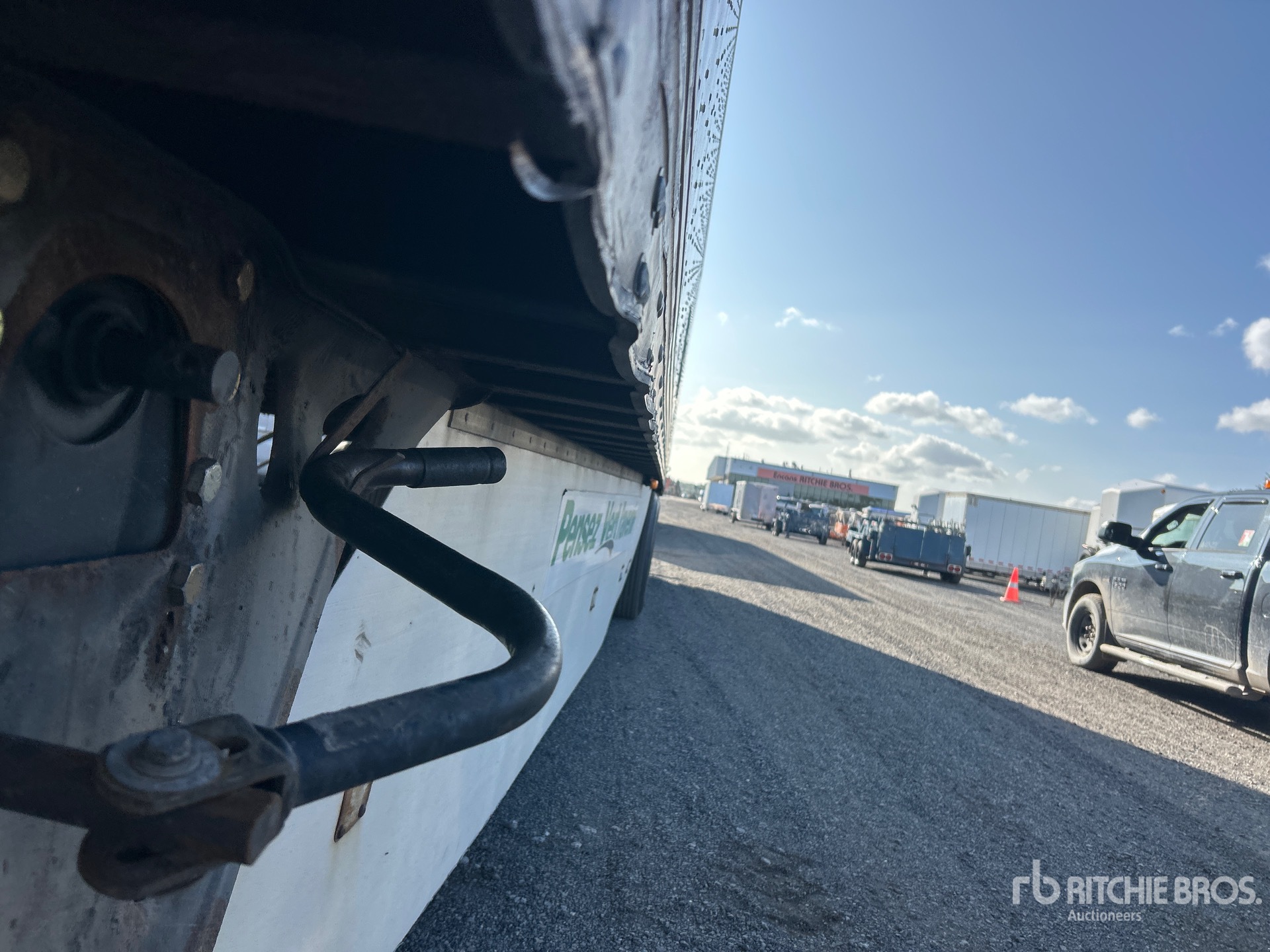 2014 Utility 53 FT X 102 IN TRI/A