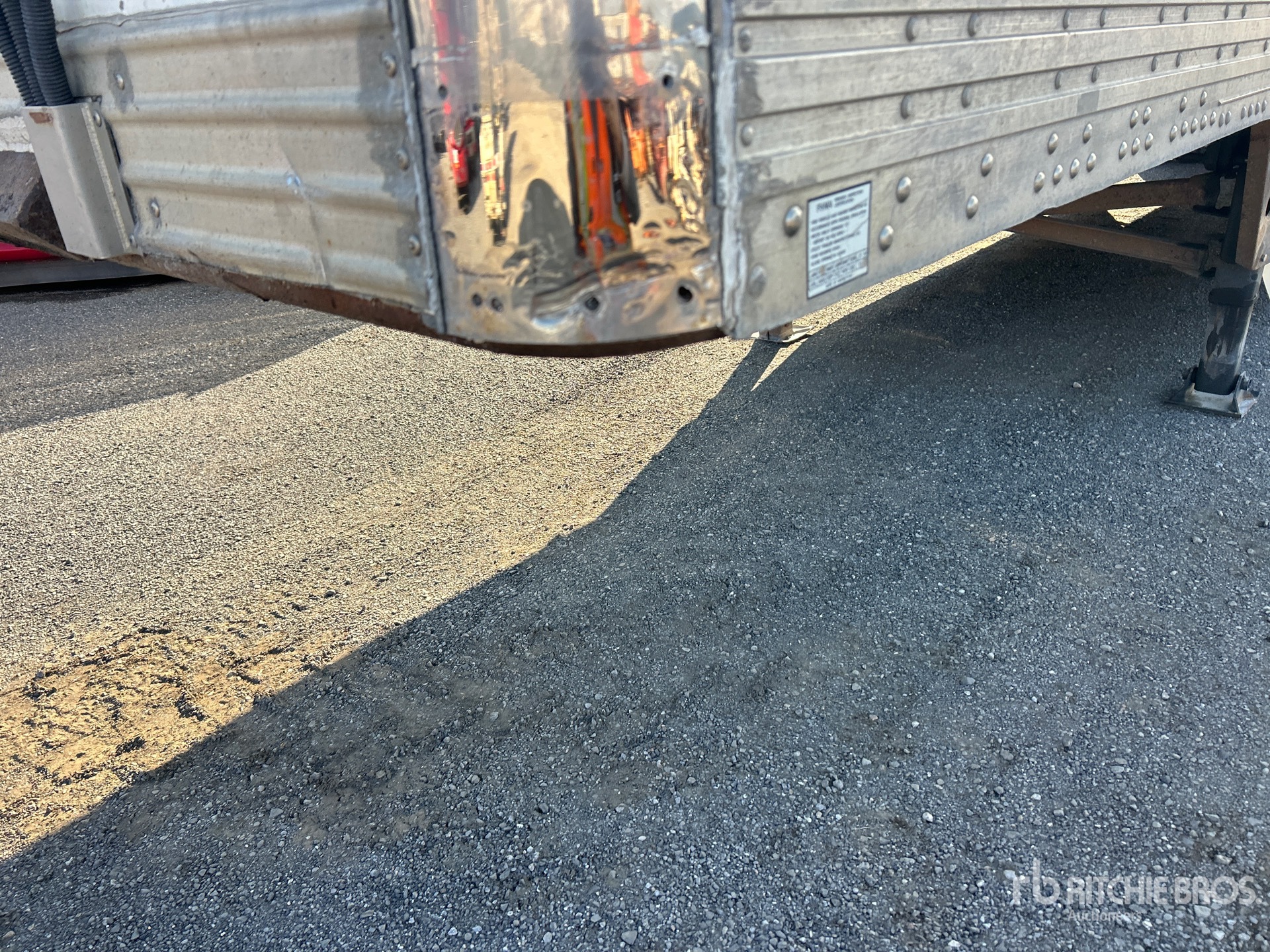 2014 Utility 53 FT X 102 IN TRI/A