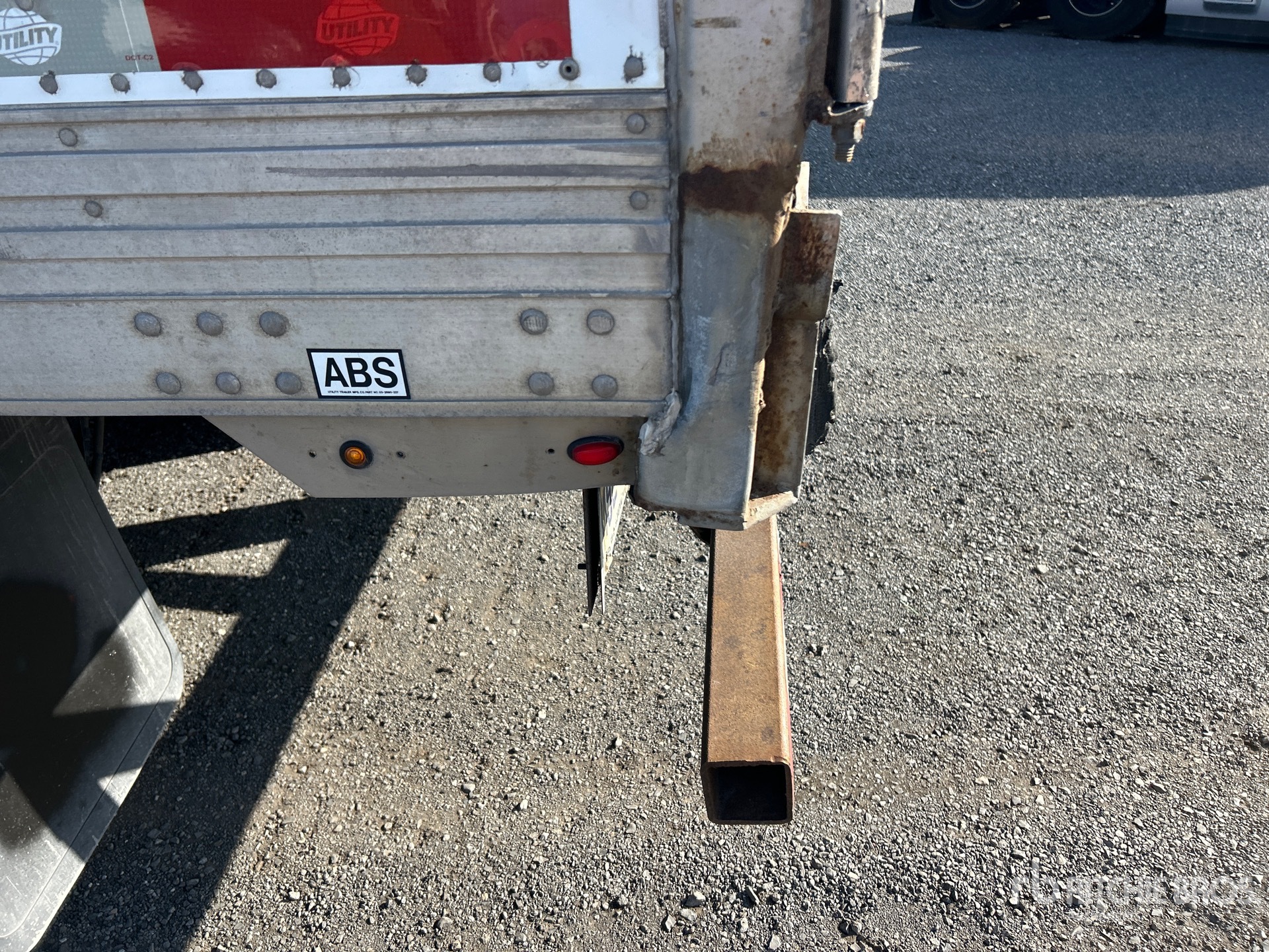 2014 Utility 53 FT X 102 IN TRI/A